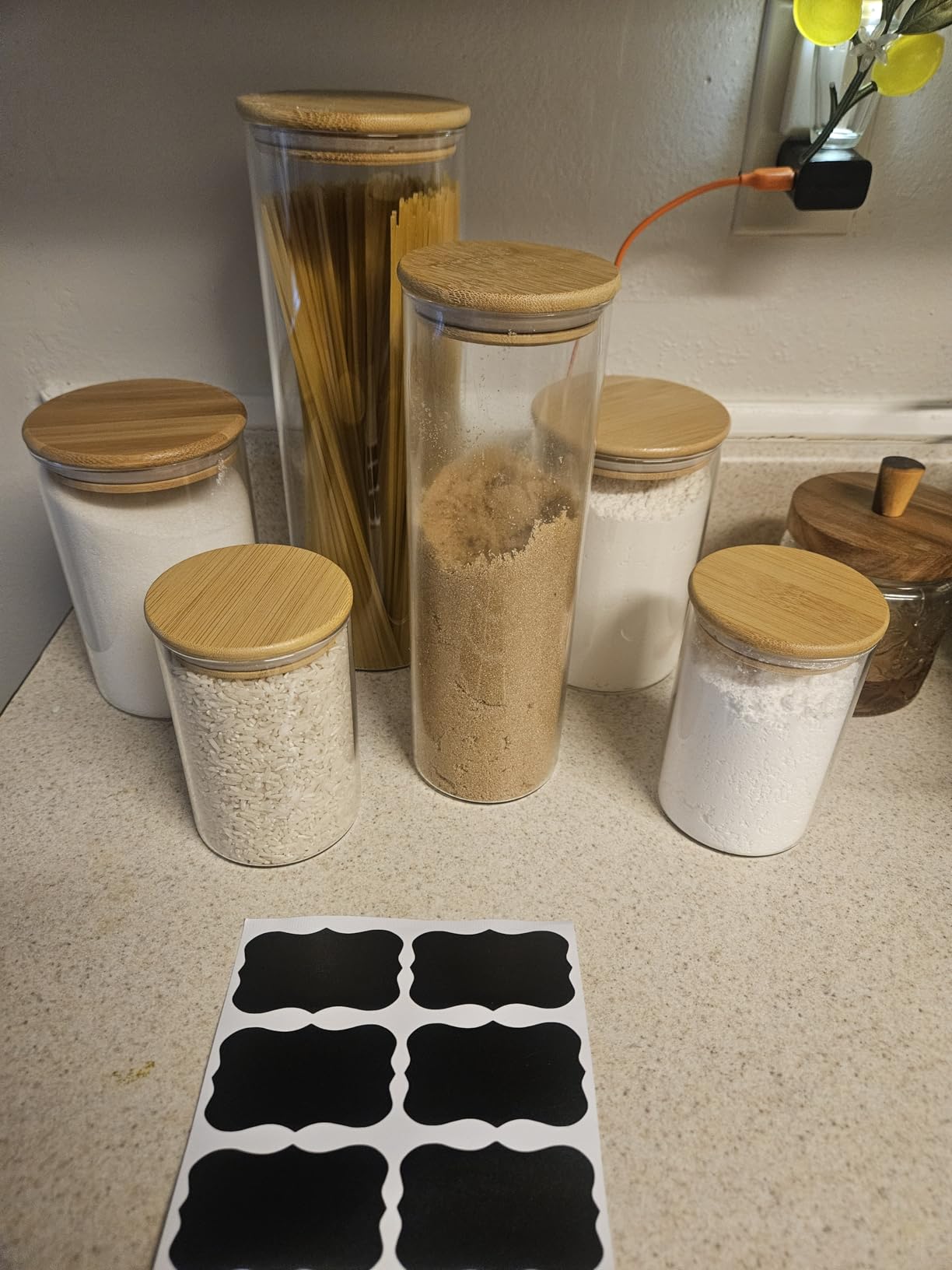 ComSaf Glass Storage Containers with Lids (0.6qt/1qt/1.5qt) Set of 6,Glass Pantry Storage Containers with Airtight Lid & lables for Dry Food, Snacks, Nuts, Stackable for Kitchen, Pantry Organization - Customer Photo 2
