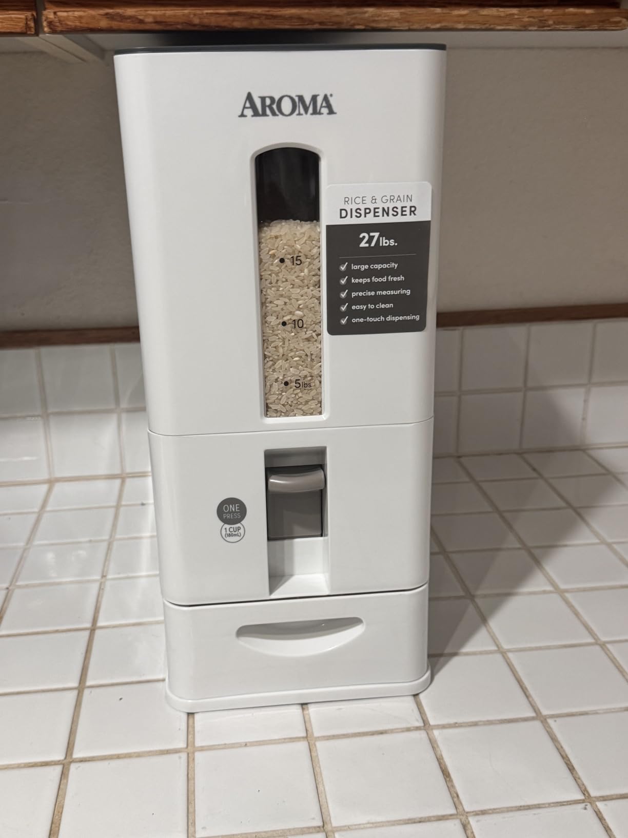Aroma Housewares 27lbs Large Rice Dispenser, 7.25 x 16.5 x 16.5 inches, White customer photo 1