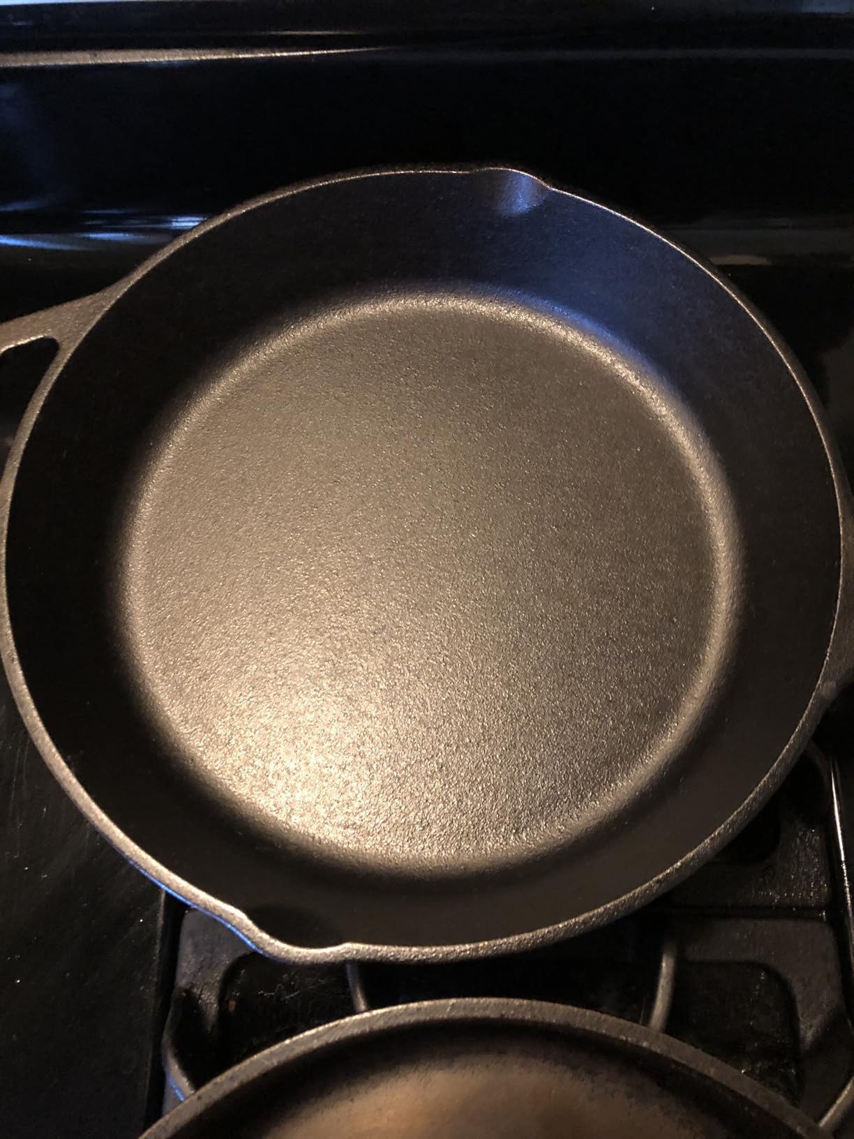 Lodge Seasoned Cast Iron Skillet, 8 Inches customer photo 2