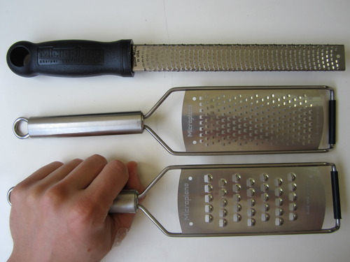 Microplane Professional Series Kitchen Grater Ribbon Blade for Hard Cheese, Apple, Carrot, Zucchini and Chocolate with Stainless Steel Blades - Made in USA customer photo 2