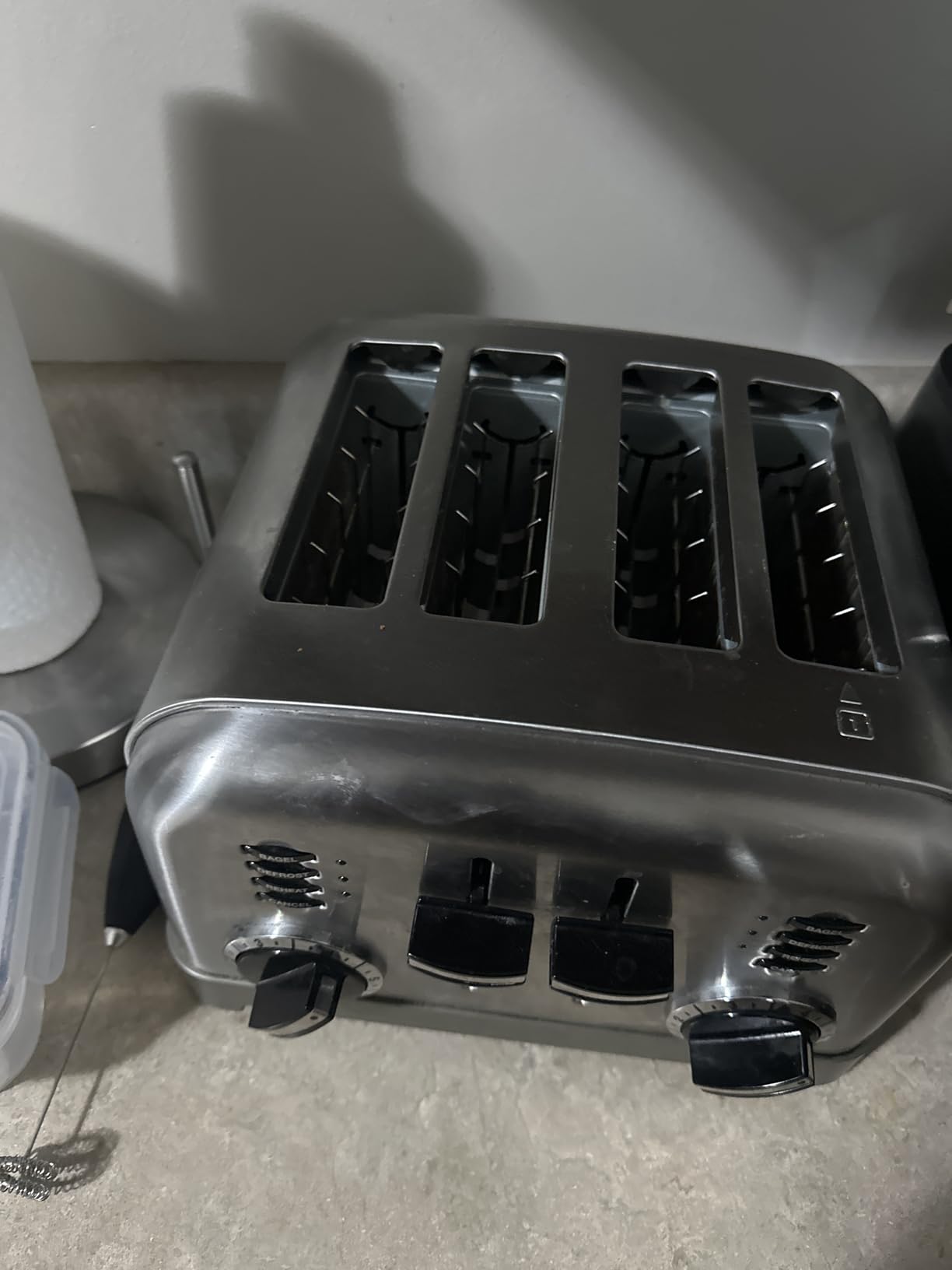 Cuisinart 4 Slice Compact Stainless Steel Toaster with Extra-Wide Slots for Bread, French Toast, Bagels & Pastries, Defrost & Reheat Functions, CPT-180P1, Brushed Stainless, Removable Crumb Tray customer photo 2