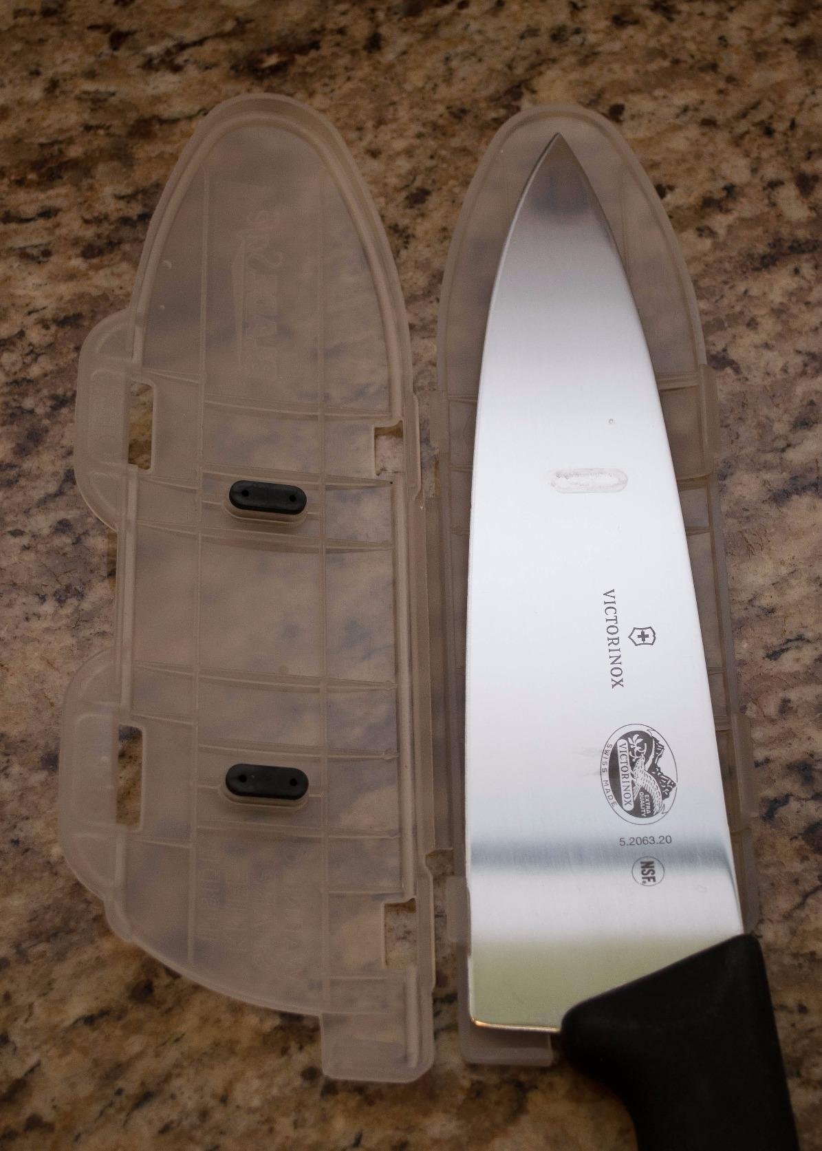 Victorinox Cutlery BladeSafe for 6-Inch to 8-Inch Knife Blades customer photo 1