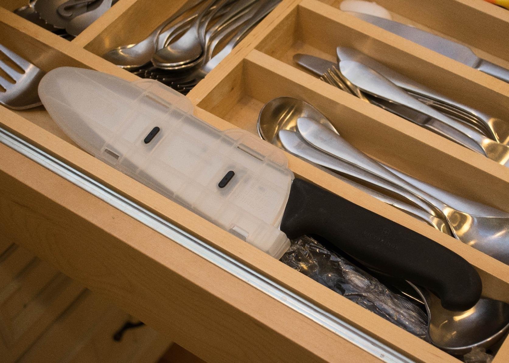 Victorinox Cutlery BladeSafe for 6-Inch to 8-Inch Knife Blades customer photo 2