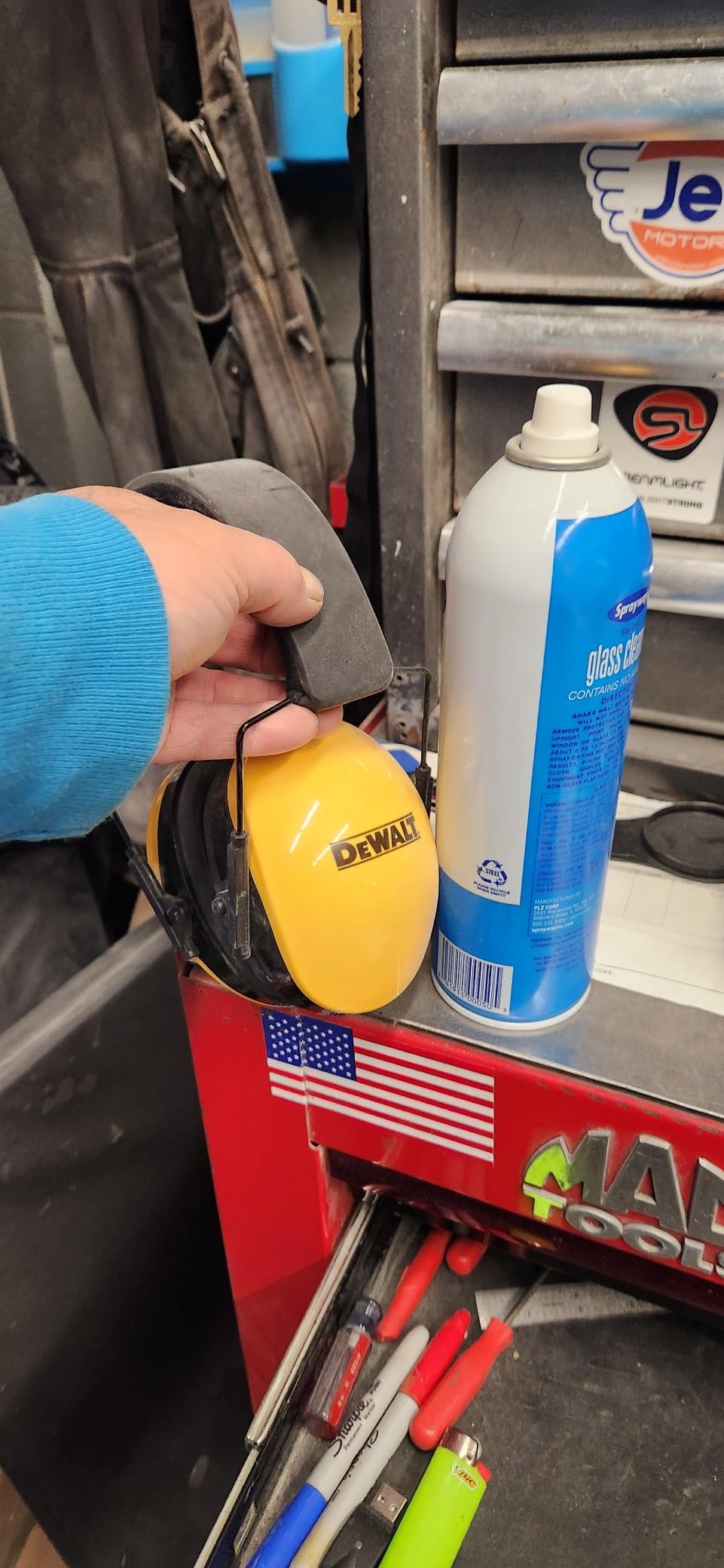 Dewalt DPG62-C Interceptor Protective Safety Earmuff Yellow/Black customer photo 1