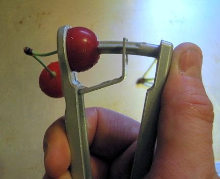 Westmark Cherry Stoner 