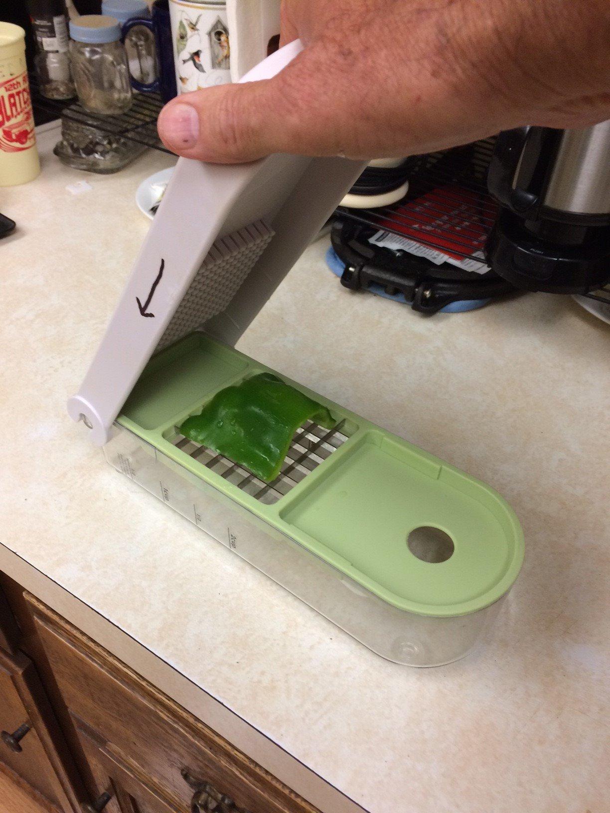 Vidalia Chop Wizard, Vegetable and Fruit Chopper with 2 Cup Base, Stainless Steel Blades, Dishwasher Safe customer photo 1