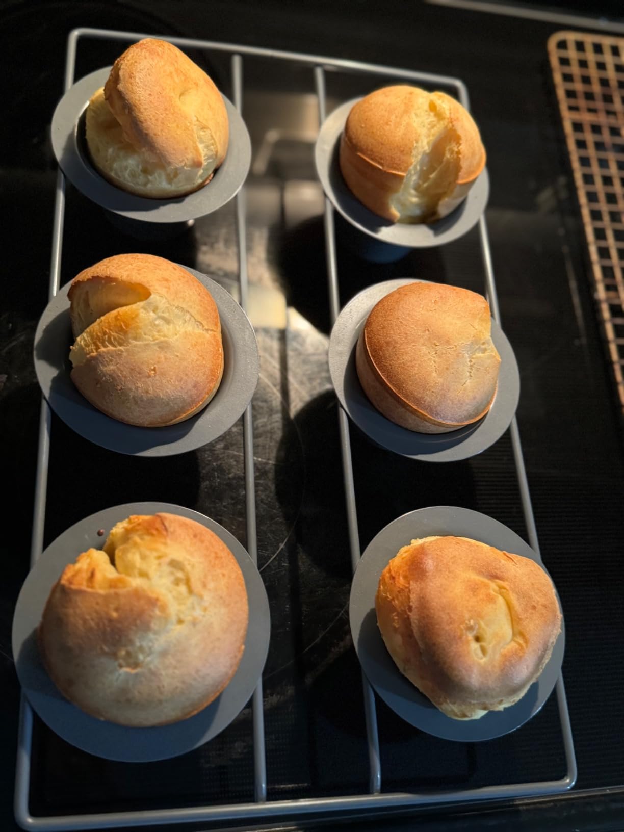 Fox Run Non-Stick Popover Pan, 6 Cup Yorkshire Pudding Pan, Grey customer photo 1