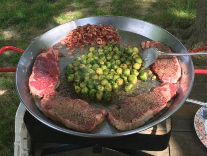 Garcima 16-Inch Carbon Steel Paella Pan, 40cm customer photo 1