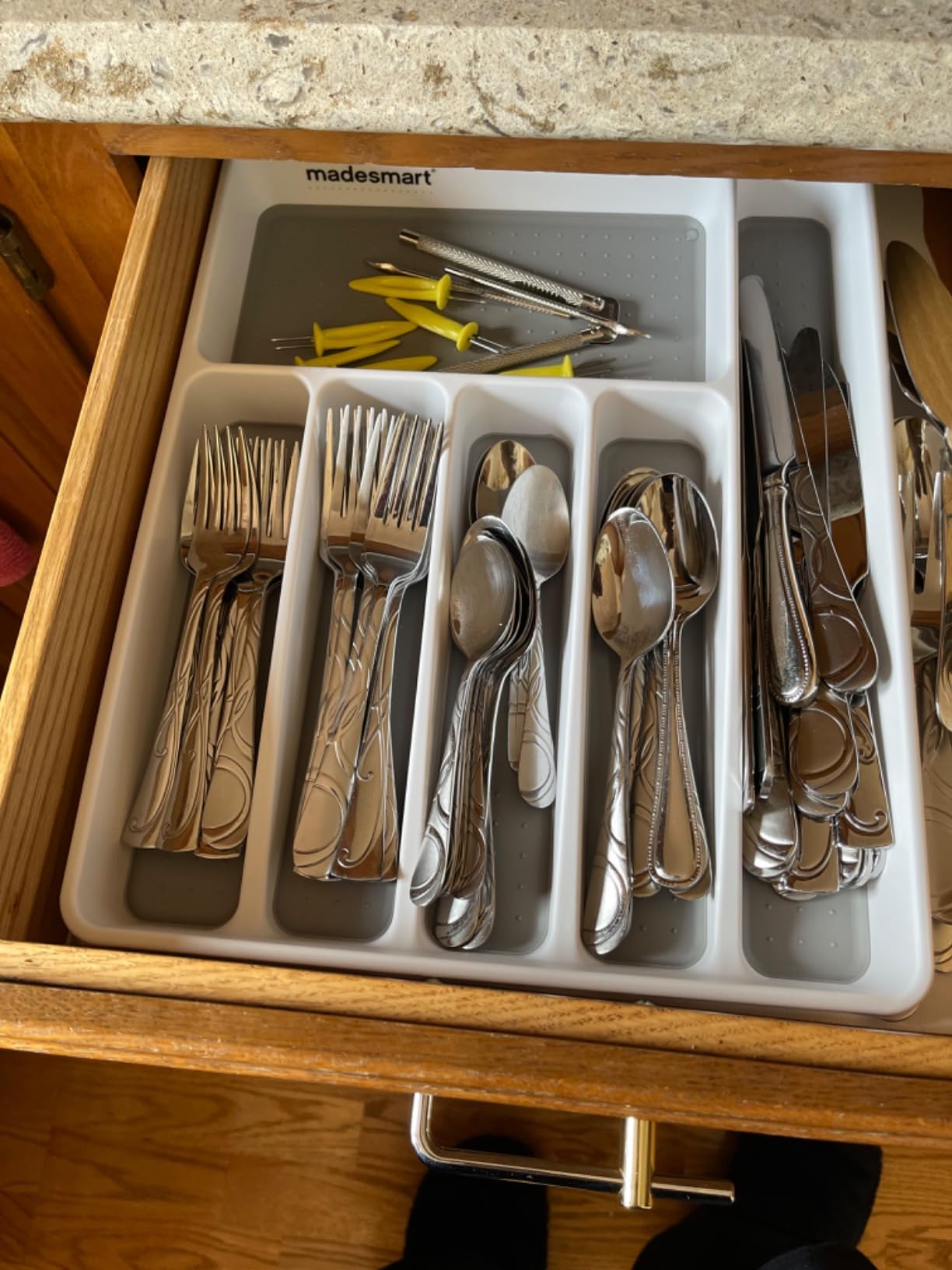 madesmart Classic Large Silverware Tray - White |CLASSIC COLLECTION | 6-Compartments| Kitchen Drawer Organizer | Soft-Grip Lining and Non-Slip Rubber Feet | BPA-Free customer photo 2