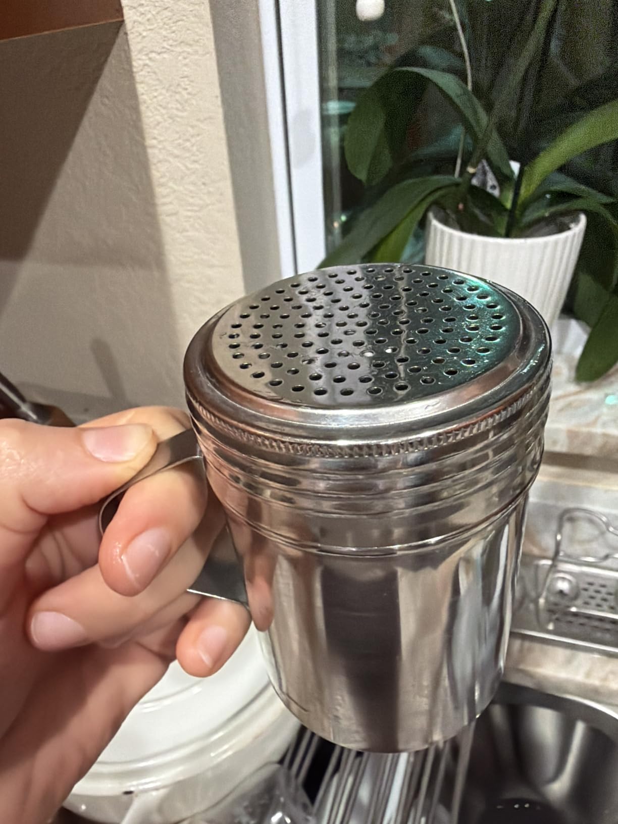 Winco 10 Oz. Stainless Steel Dredge (DRG-10) customer photo 1