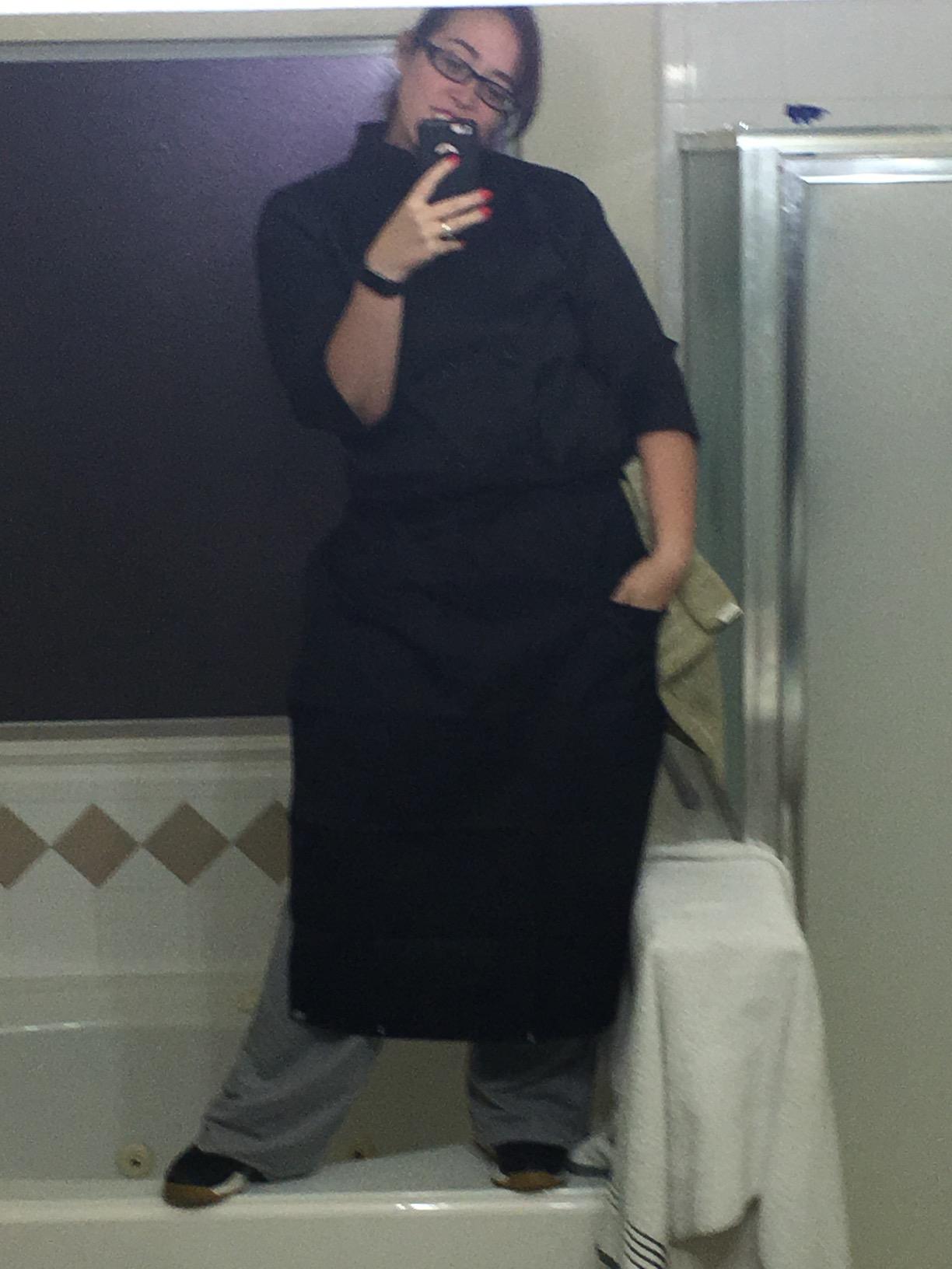 Chef Works Unisex Two Pocket Bistro Apron customer photo 1