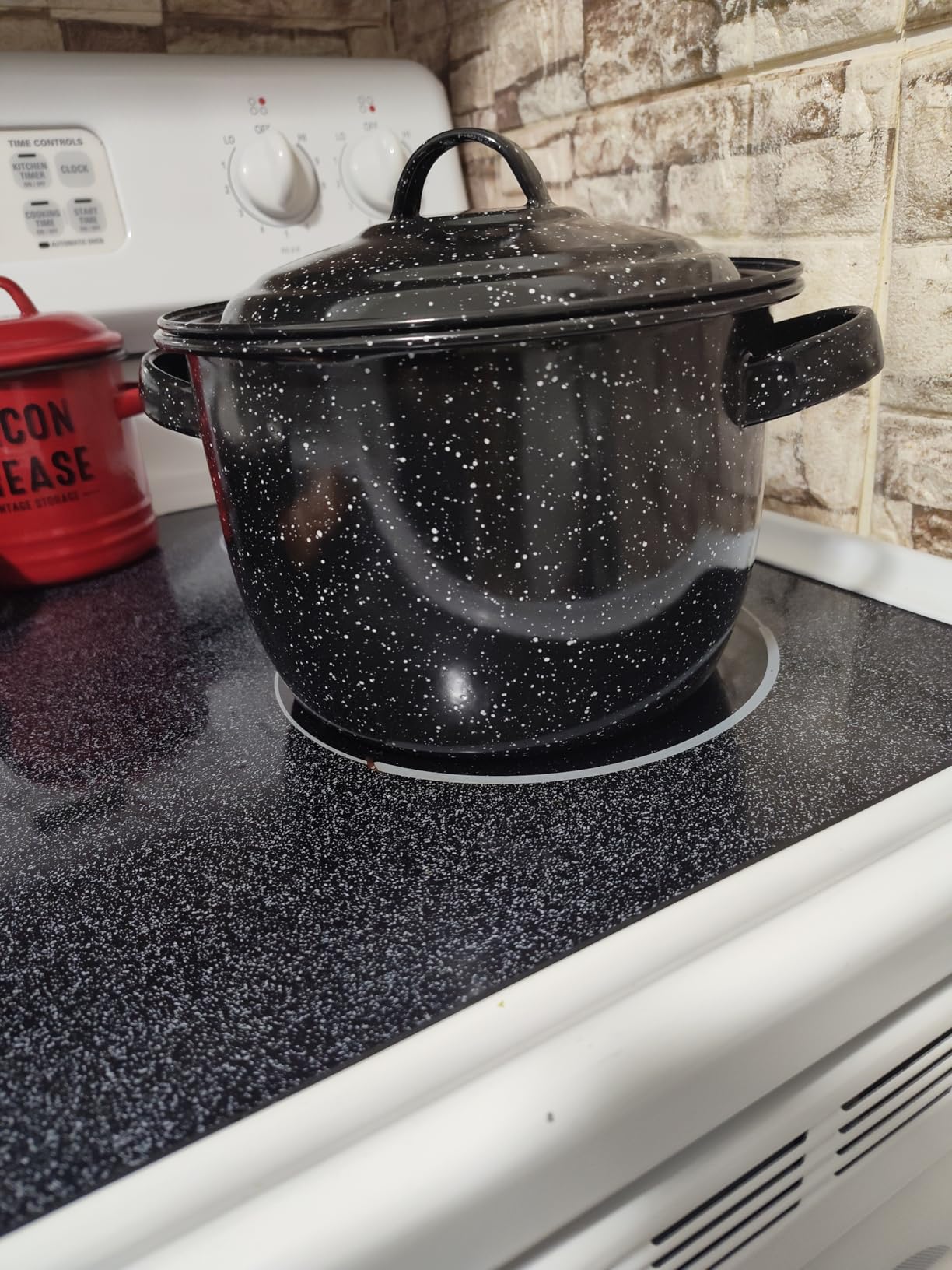 Granite Ware 4-Quart Bean Pot - Porcelain Enamel on Steel, Lightweight & Durable, Ideal for Baked Beans, Stews, Soups customer photo 1