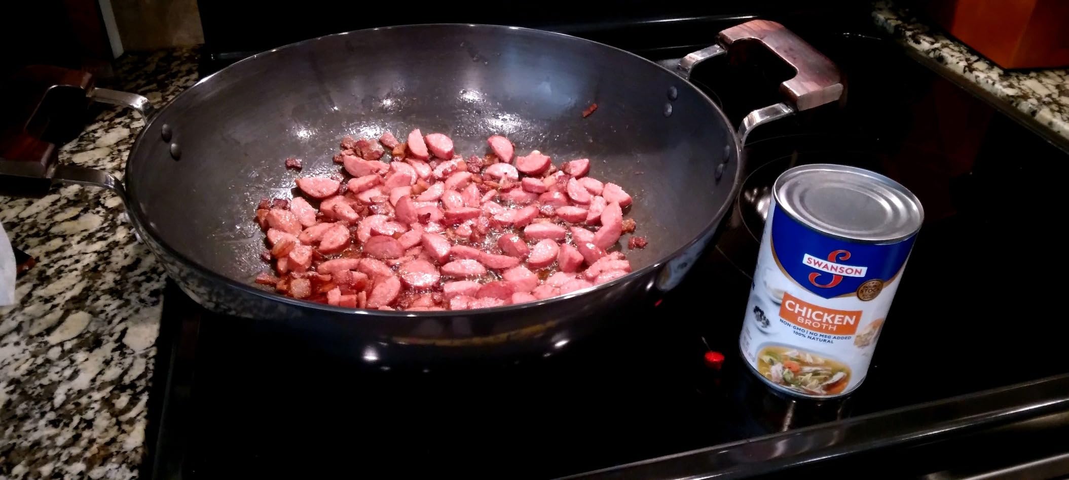 Hawkins Futura 3.75 Litre Deep Fry Pan, Hard Anodised Kadai with Stainless Steel Lid, Flat Bottom Kadhai, Black (AD375S) customer photo 1