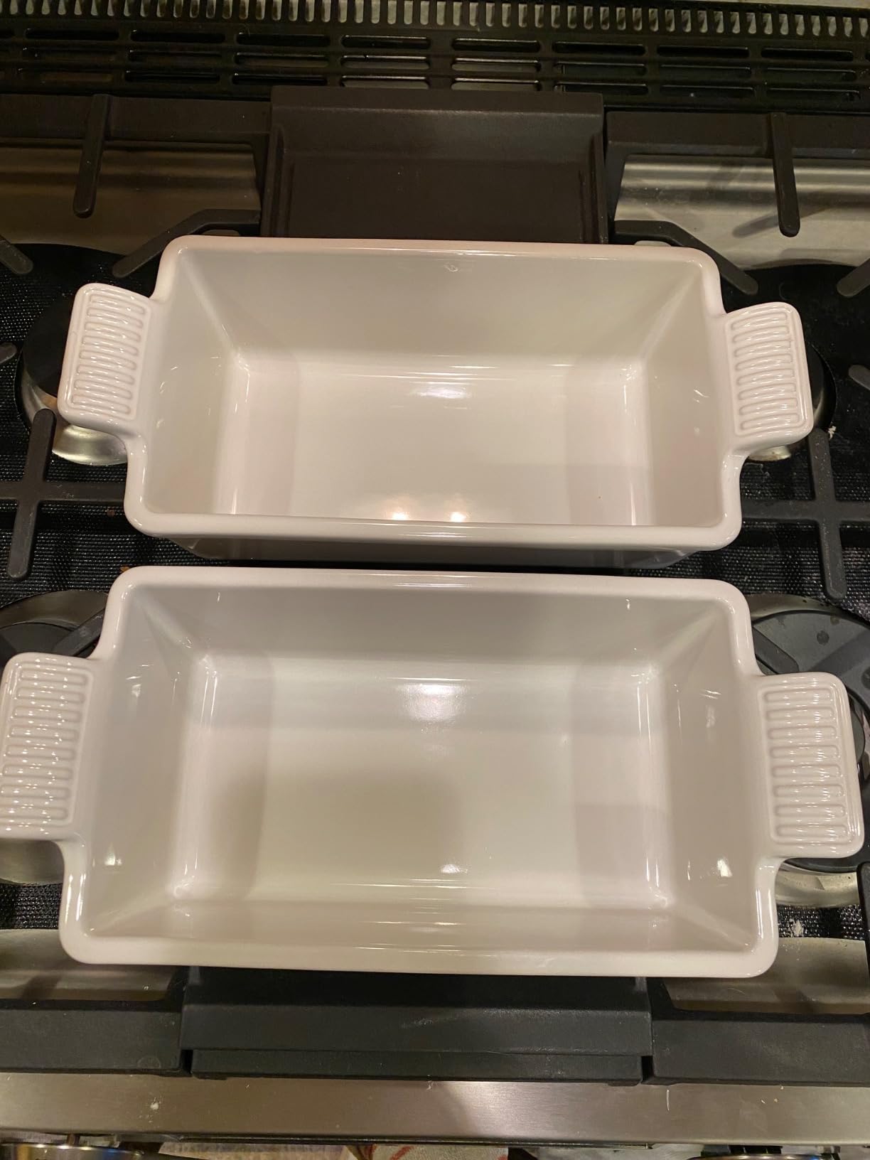 Le Creuset Stoneware Heritage Loaf Pan, 9