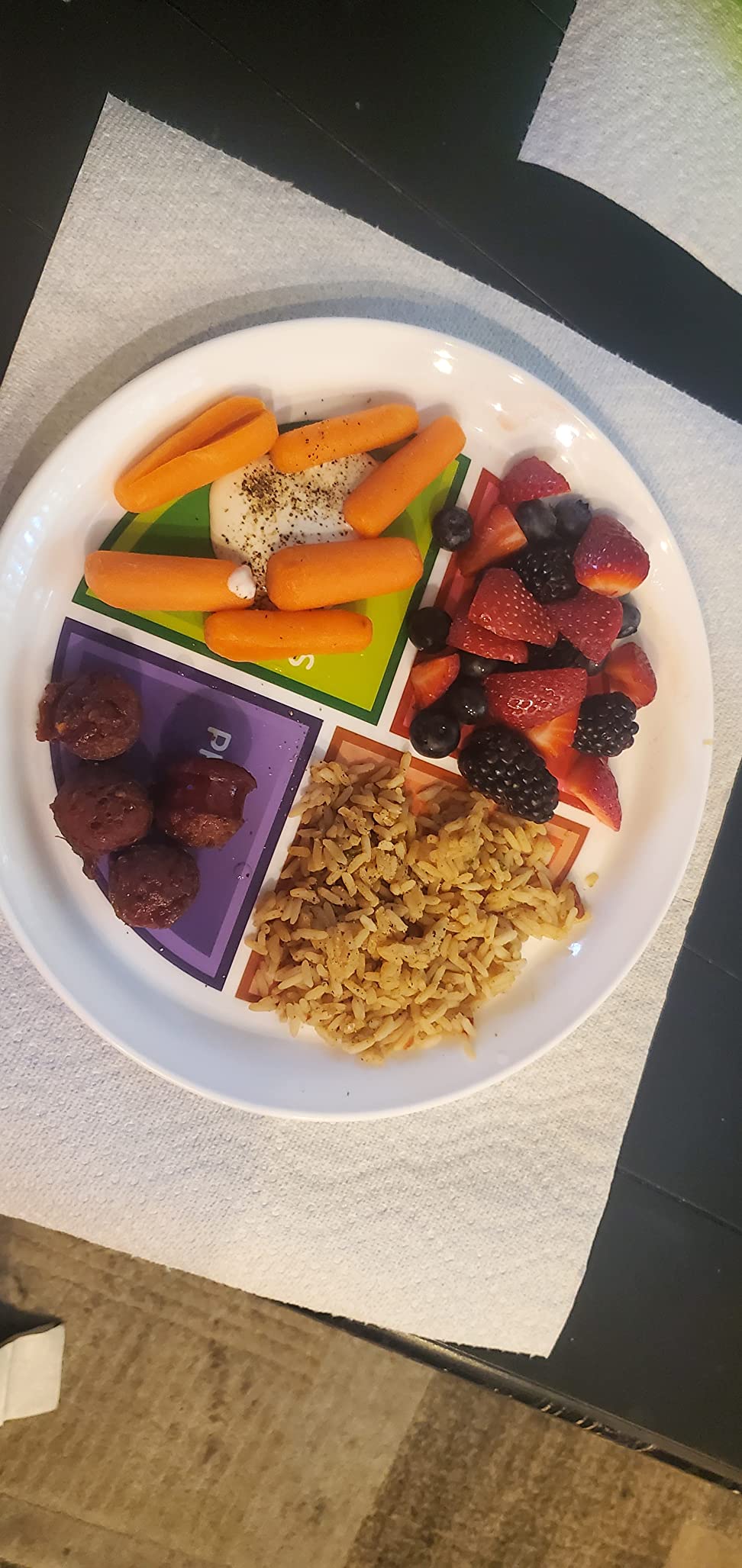 Health Beet Choose MyPlate Portion Control Plate - 4 Flat Sections for Fruits Grain Vegetable Protein - Dishwasher & Microwave Safe Visually Sectioned Plates for Health Education - (1-Pack) customer photo 1