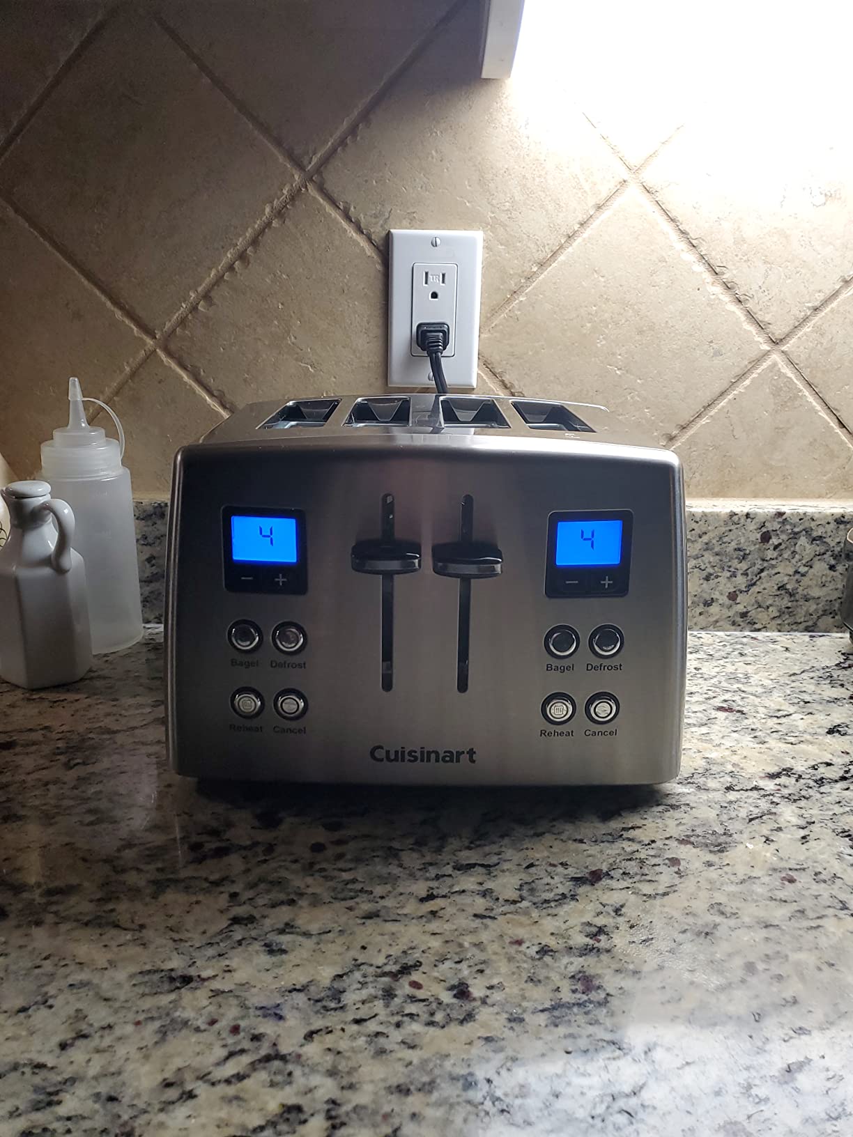 Cuisinart 4 Slice Countdown Motorized Toaster, Compact Design with Extra-Wide Slots for Toasting, Defrost & Reheat Functions, CPT-435P1, Stainless Steel customer photo 1