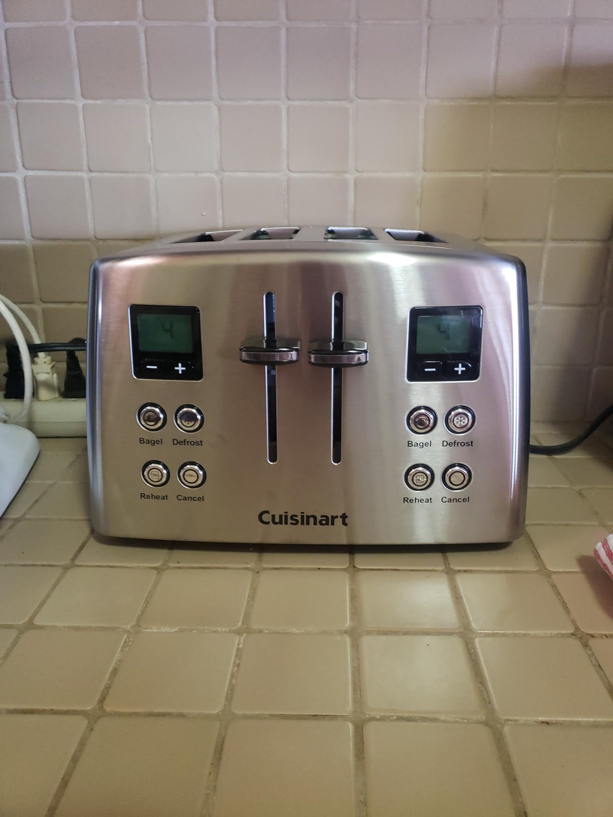 Cuisinart 4 Slice Countdown Motorized Toaster, Compact Design with Extra-Wide Slots for Toasting, Defrost & Reheat Functions, CPT-435P1, Stainless Steel customer photo 2