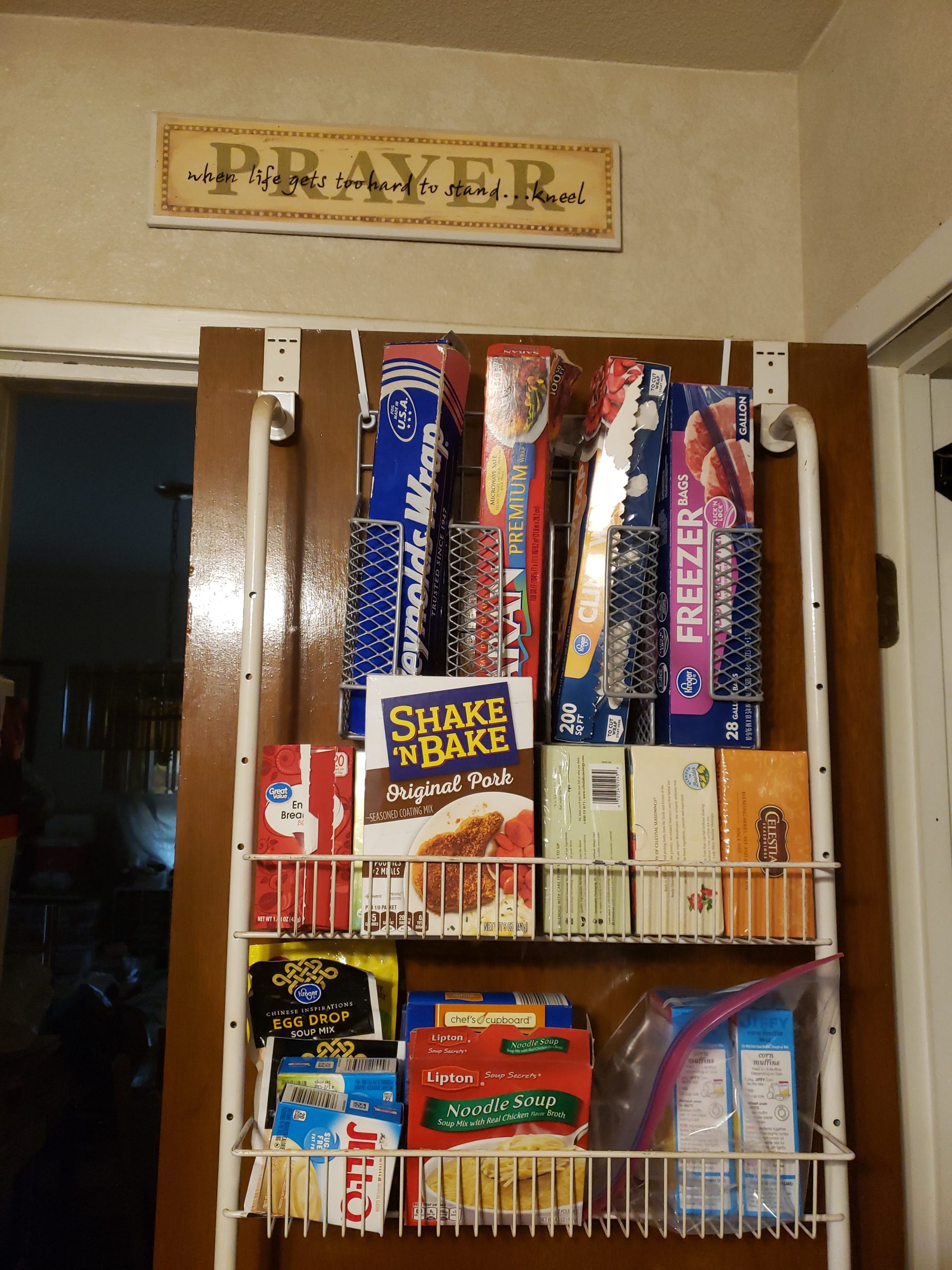 Home Basics Organizer Rust Resistant, Perfect for Food Storage, Silver Foil, Wax Paper, Sandwich Bags, Plastic Wrap-Mounts,White customer photo 1