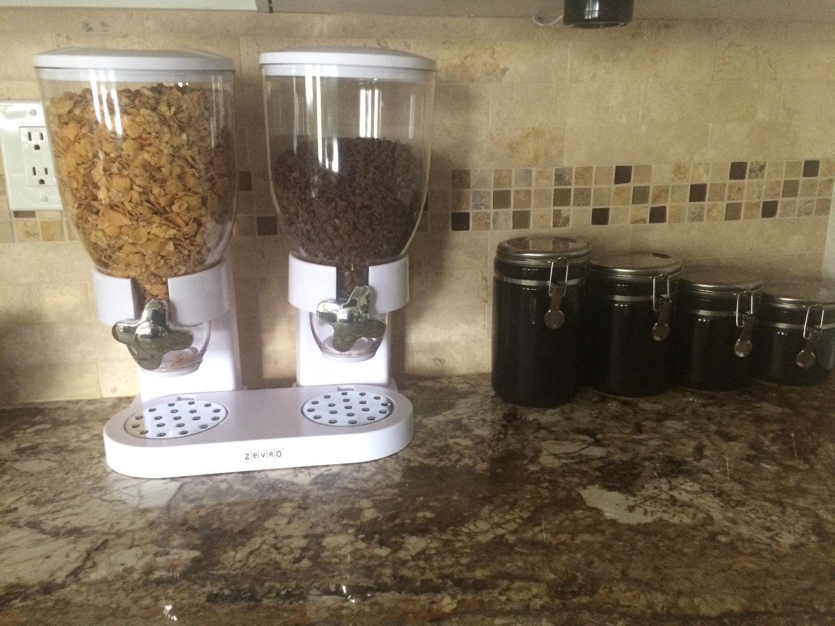 Zevro /GAT201C Indispensable Dry Food Dispenser, Dual Control, White/Chrome customer photo 2
