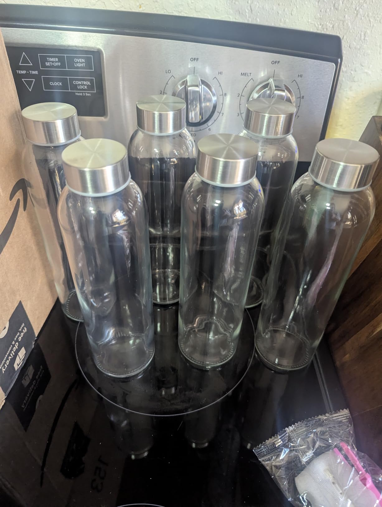 Epica Clear Glass Bottles with Lids, 18oz Resuable Glass Water Bottles for Juicing with Stainless Steel Cap to store Milk, Smoothie, etc., 100% Leak Proof, Durable and Dishwasher Safe (Set of 6) customer photo 2