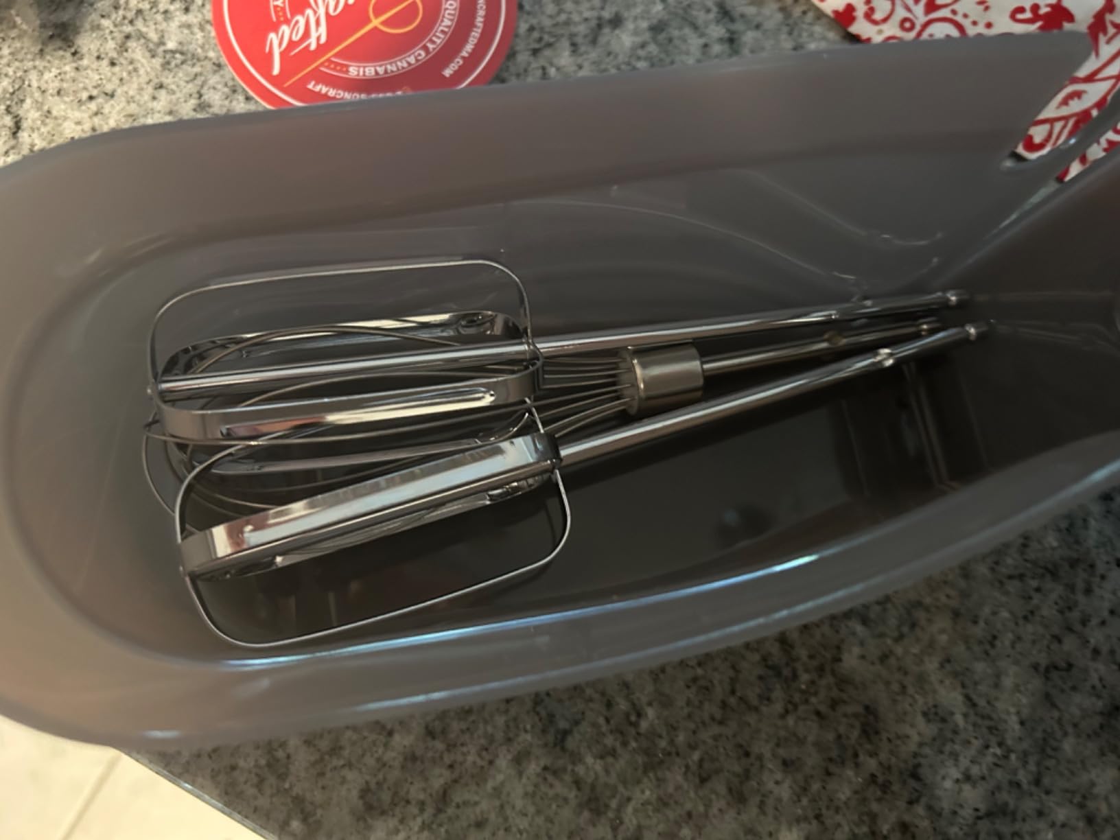 Hamilton Beach Power Deluxe 6-Speed Electric Hand Mixer with Snap-On Storage Case, QuickBurst, Beaters, Whisk, Powerful 250 Watt Motor, Bowl Rest, Black (62692) customer photo 1