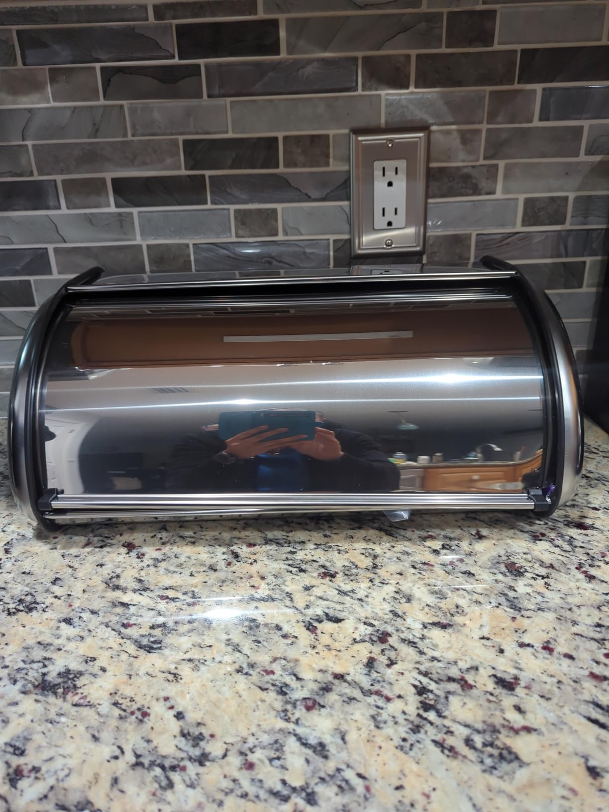 HOME IT Stainless Steel Bread Box for kitchen, bread bin, bread storage Bread holder 16.5x10x8 customer photo 2