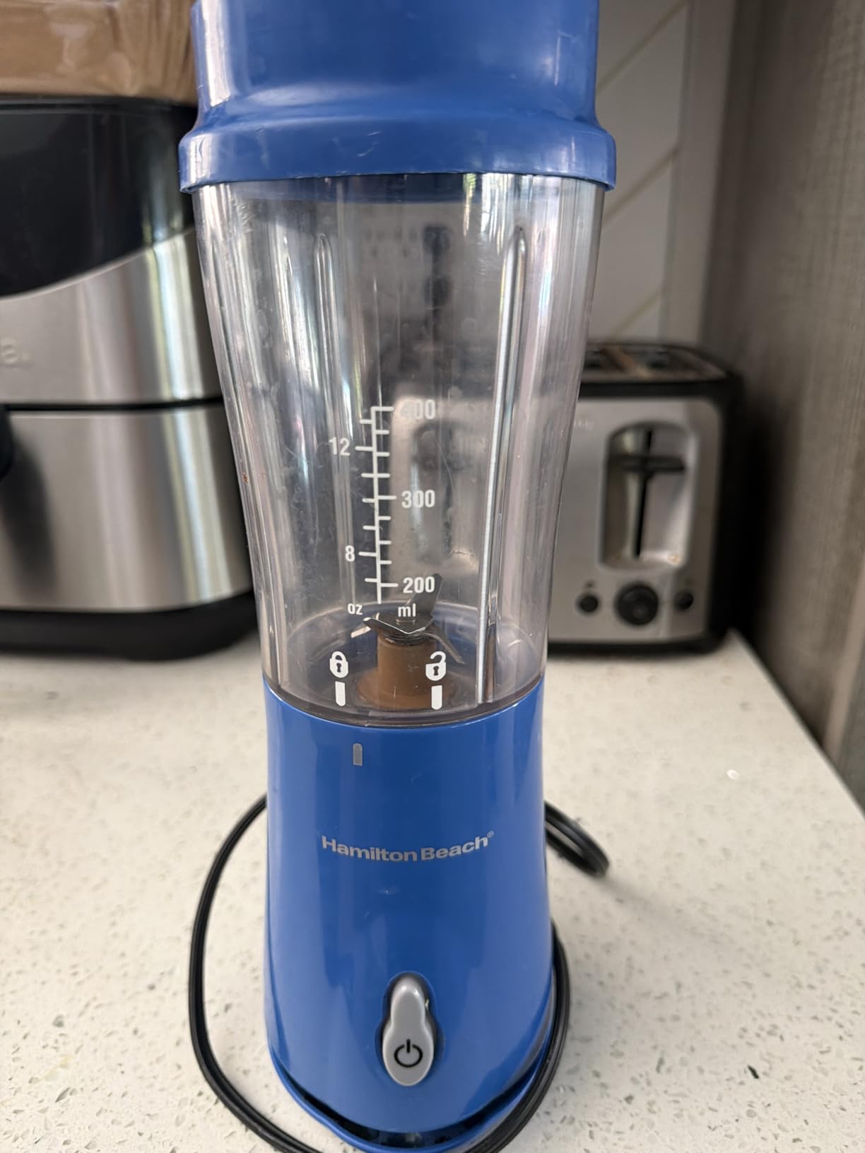 Hamilton Beach Portable Blender for Shakes and Smoothies, 14 Oz BPA Free Travel Cup & Lid, Durable Stainless Steel Blades, Personal Smoothie Blender, Raspberry customer photo 2