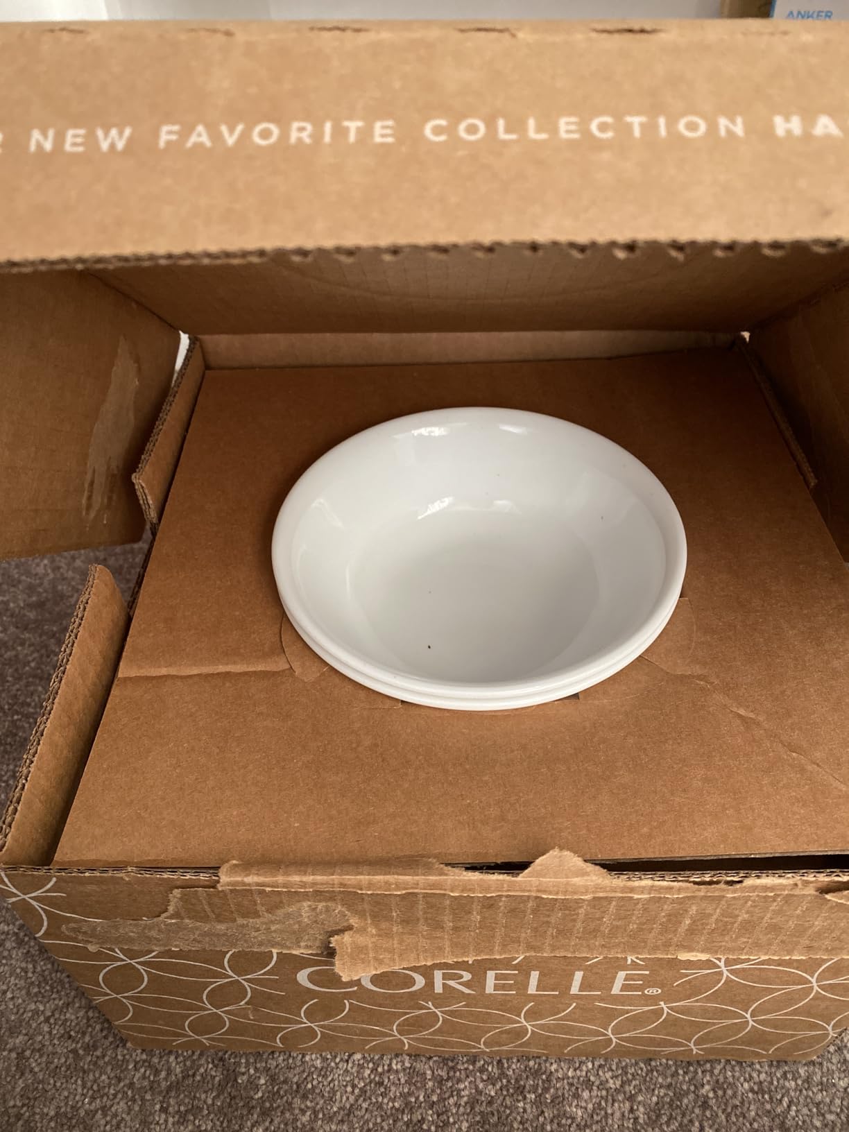 Corelle Vitrelle 18-Piece Service for 6 Dinnerware Set Triple Layer Glass and Chip Resistant, Lightweight Round Plates and Bowls Set, Winter Frost White customer photo 1