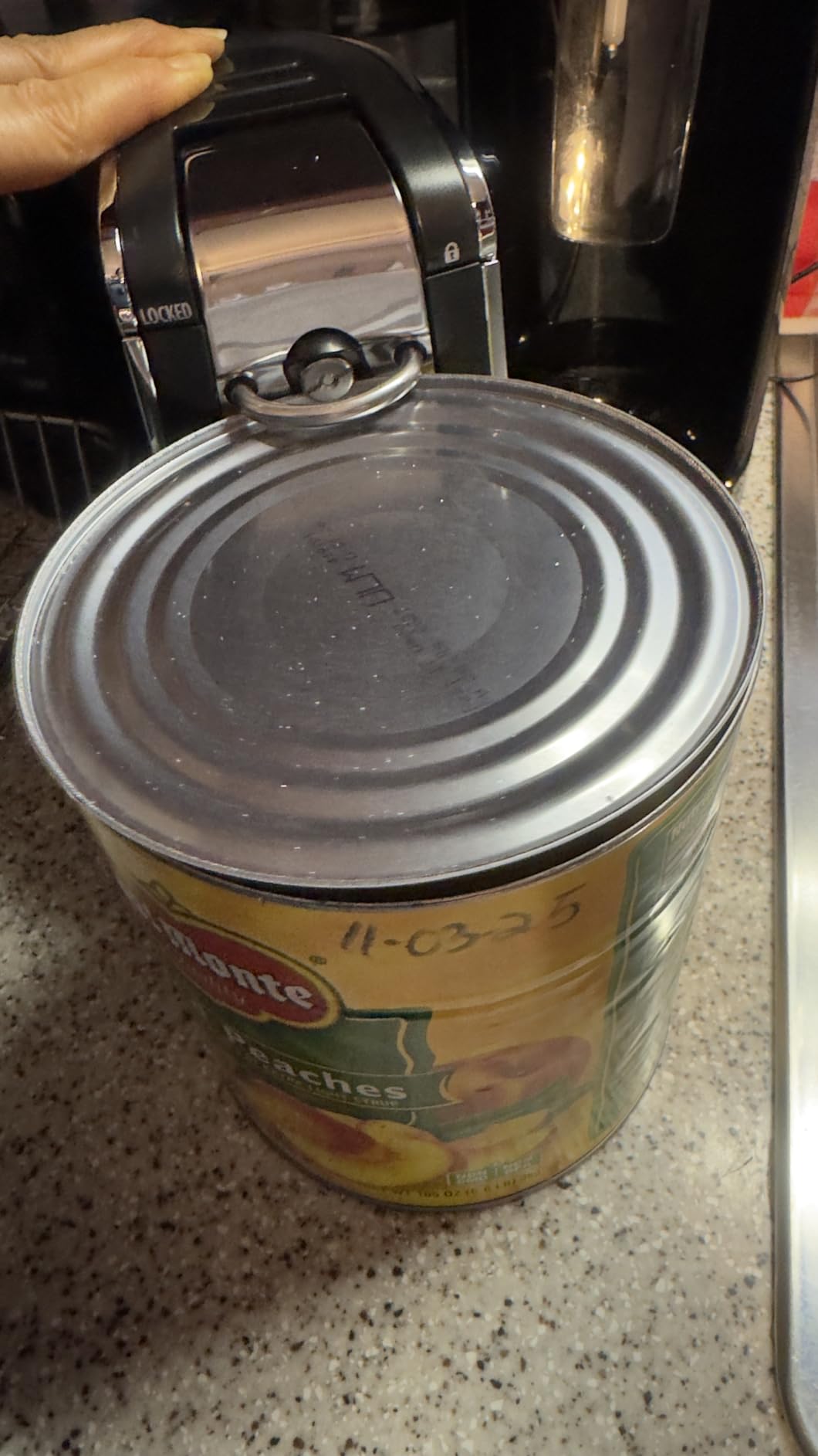 Hamilton Beach Smooth Touch Electric Automatic Can Opener with Easy Push Down Lever, Eliminates Sharp Edges, Opens All Standard-Size and Pop-Top Cans, Extra Tall, Black and Chrome (76606AG) customer photo 2