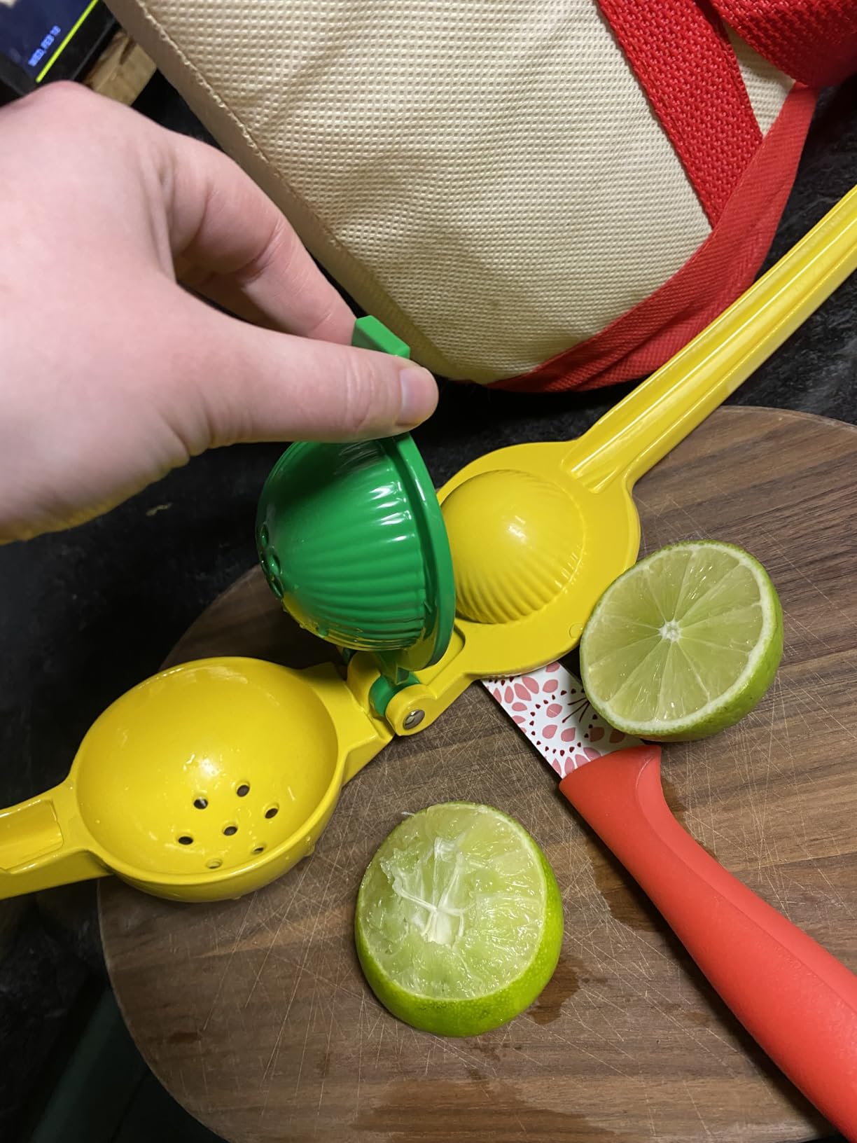 Zulay Kitchen Metal 2-in-1 Lemon Squeezer - Sturdy Max Extraction Hand Juicer Lemon Squeezer Gets Every Last Drop - Easy to Clean Manual Citrus Juicer - Easy-Use Lemon Juicer Squeezer - Yellow/Green customer photo 2