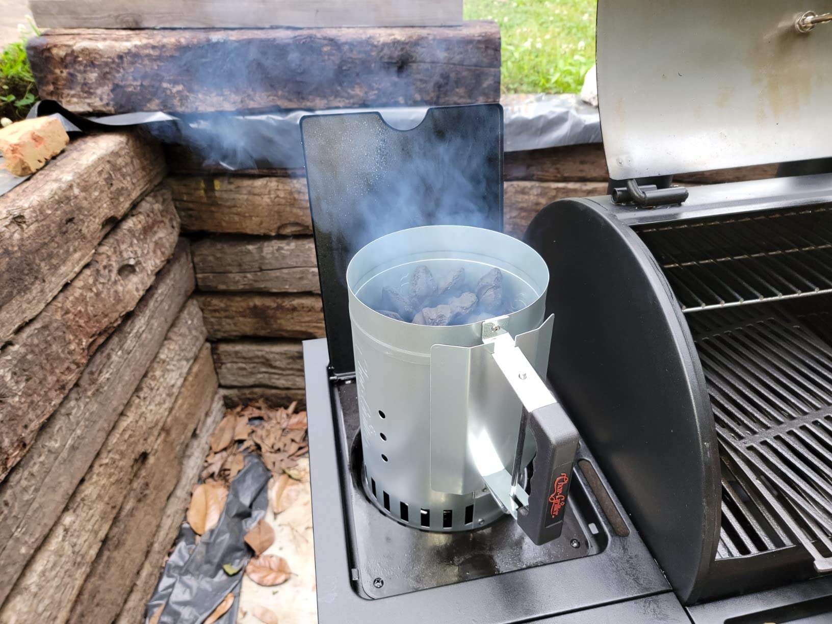Char-Griller® Charcoal Grill Chimney Starter with Quick Release Trigger for Quickly Lighting BBQ Coals, Compatible with Any BBQ Charcoal Grill, 12-Inch customer photo 1