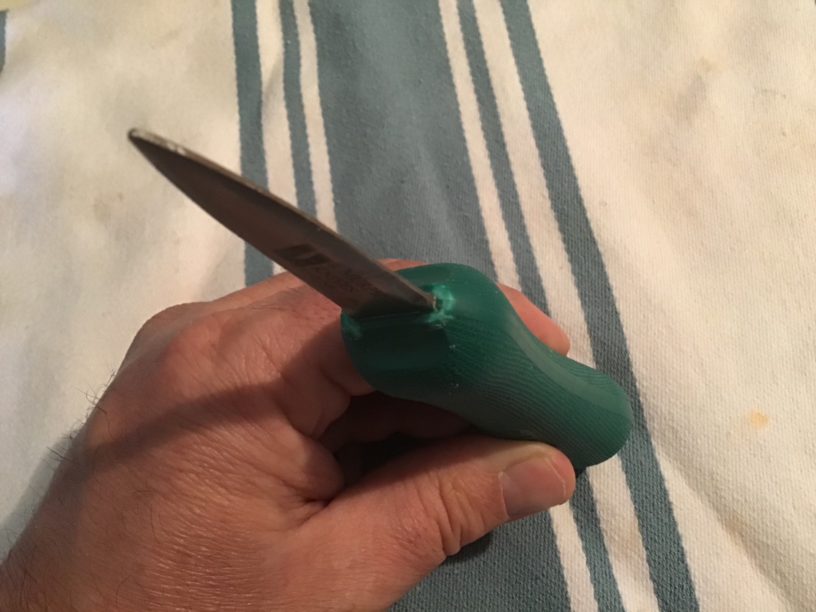 R. Murphy/Ramelson Duxbury Oyster Knife - As Seen in Bon Appetit Magazine - Shellfish Seafood Clam Shucker Tool - Made in USA customer photo 2