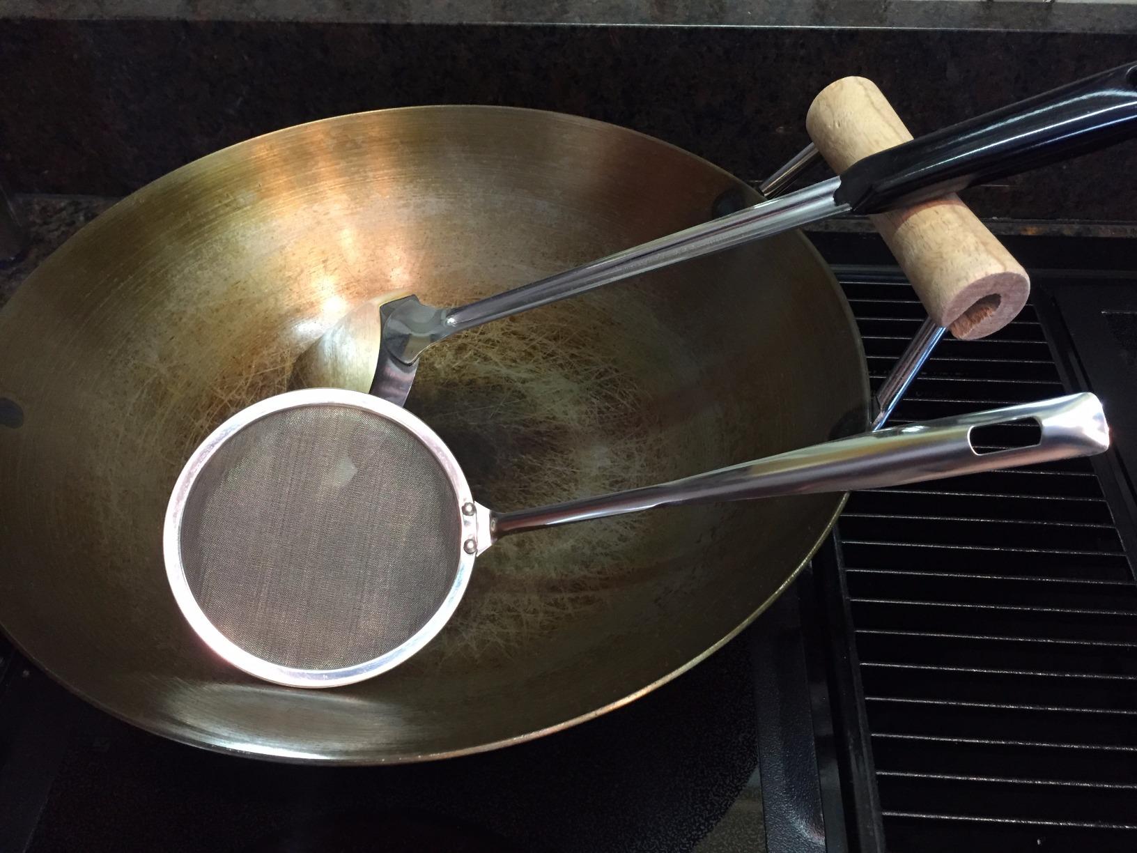 MyLifeUNIT Japanese Hot Pot Skimmer, Stainless Steel Mesh Food Strainer Foam and Grease Fishing Spoon 2.16 X 3.93 X 10.86 inches customer photo 1