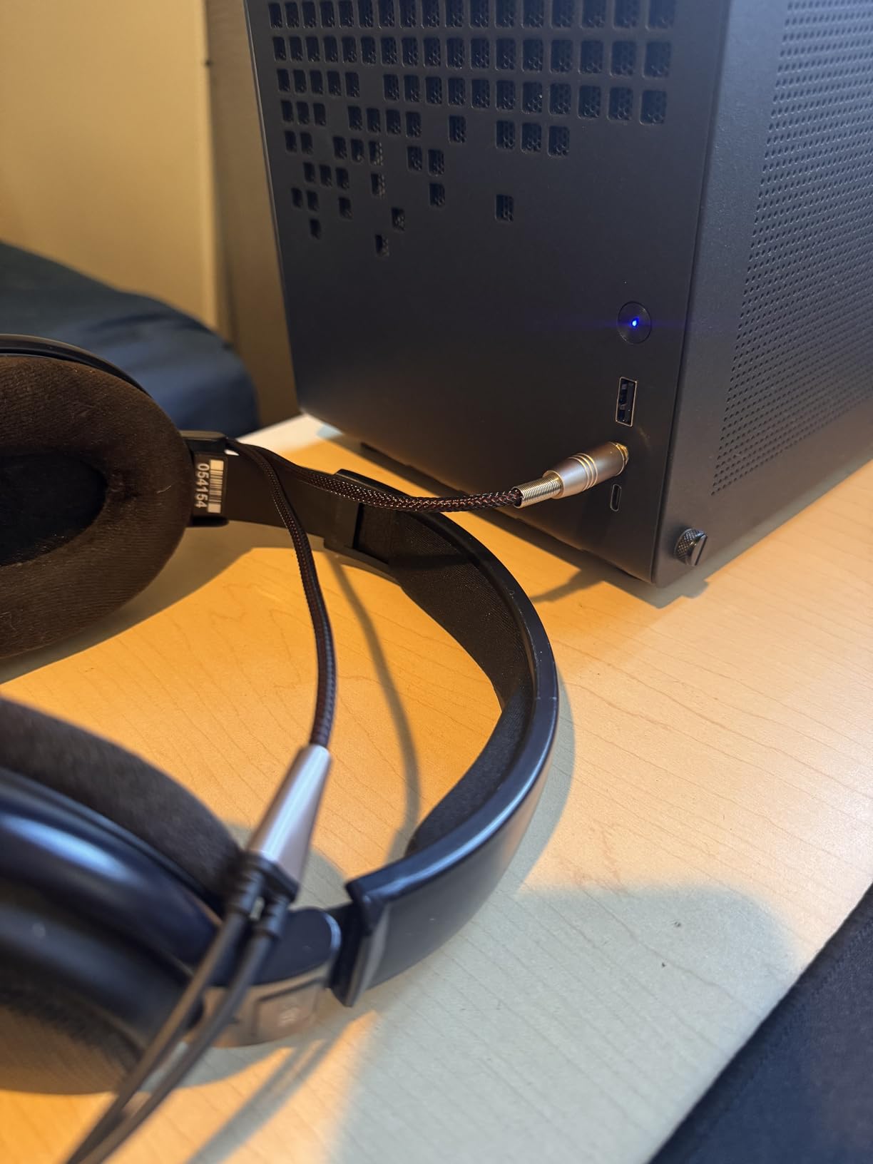 NewFantasia Replacement Audio Upgrade Cable Compatible with Sennheiser HD650, HD600, HD580, HD58X, HD660S, HD660S2, Massdrop HD6XX Headphones 1.2meters/4feet customer photo 1