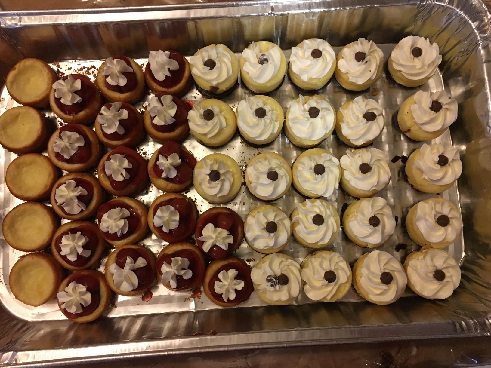 Tosnail 12 Cavity Mini Cheesecake Pan with 24 Pieces Removable Bottom customer photo 1