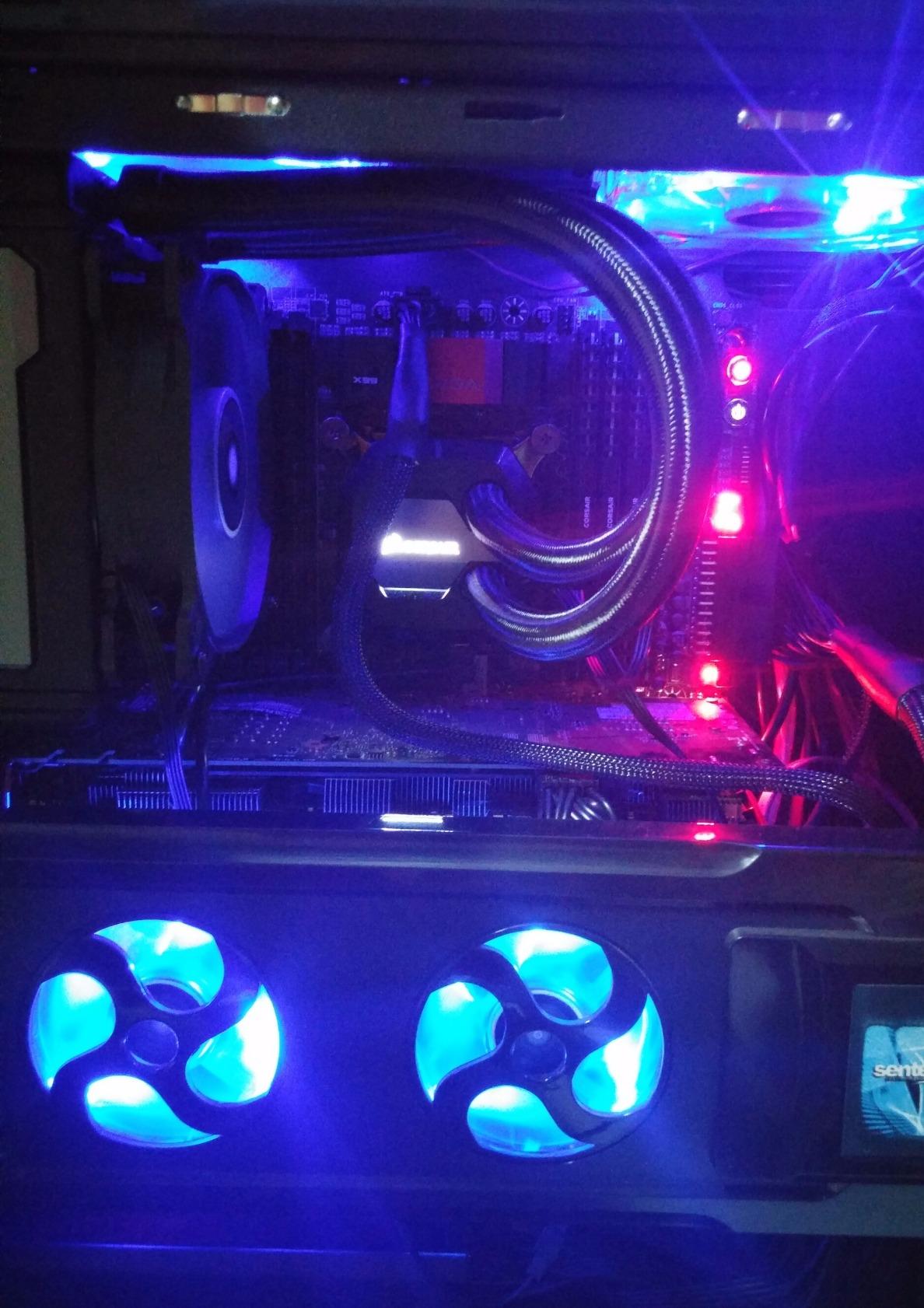 Intel Boxed Core i7-6800K Processor (15M Cache, up to 3.60 GHz) FC-LGA14A 3.4 6 BX80671I76800K customer photo 2