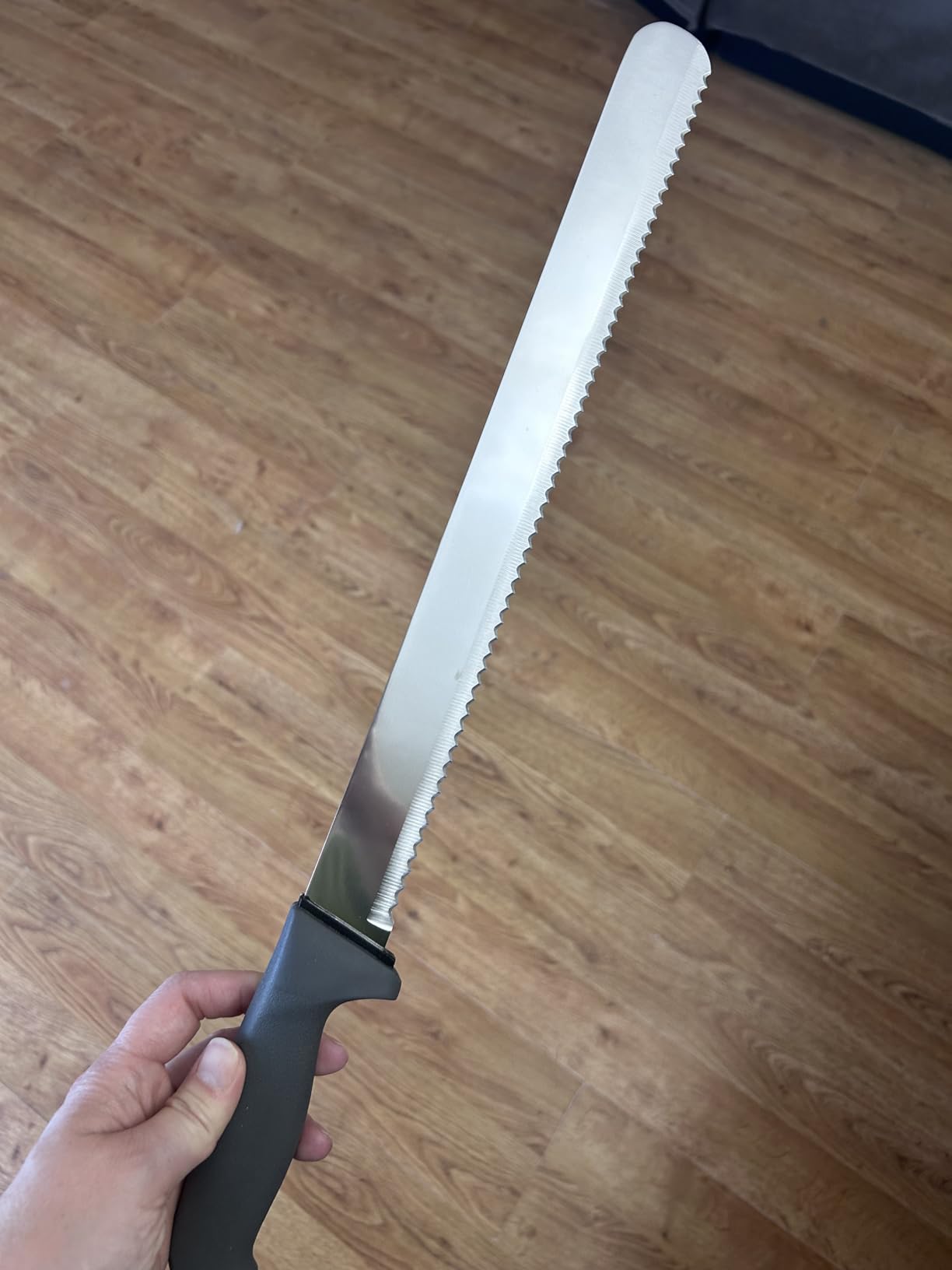KUTLER Professional 14-Inch Bread Knife and Cake Slicer with Serrated Edge - Ultra-Sharp Stainless Steel Cutlery customer photo 1