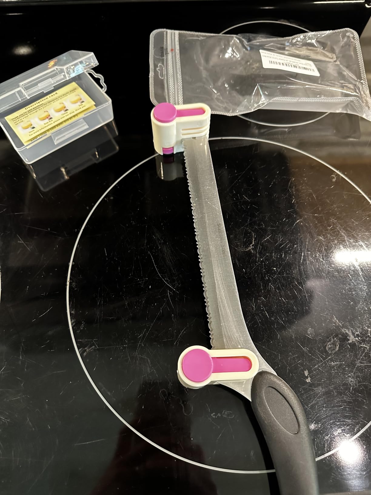 2PCS DIY Cake Slicer, Stratification Auxiliary, Bread Slice, Toast Cut, 5 Layers Leveler Slicer, Kitchen Fixator Tool (2, Rose Red) customer photo 1
