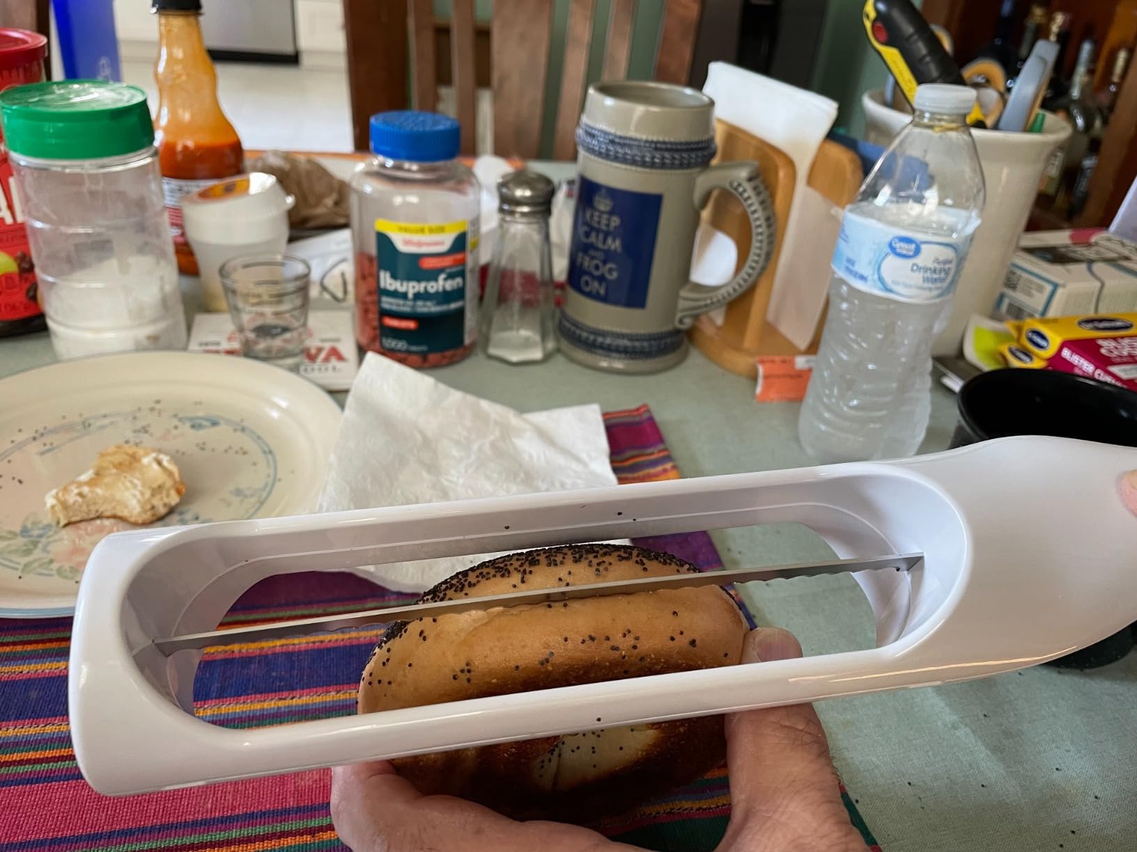Hometown Bagel Knife - Easy to Use Bagel Slicer - Safely Slice Bagels and More customer photo 1