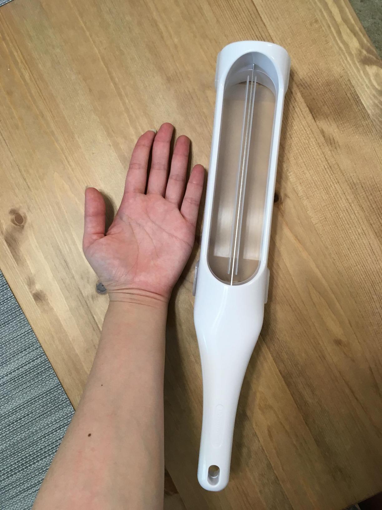 Hometown Bagel Knife - Easy to Use Bagel Slicer - Safely Slice Bagels and More customer photo 2