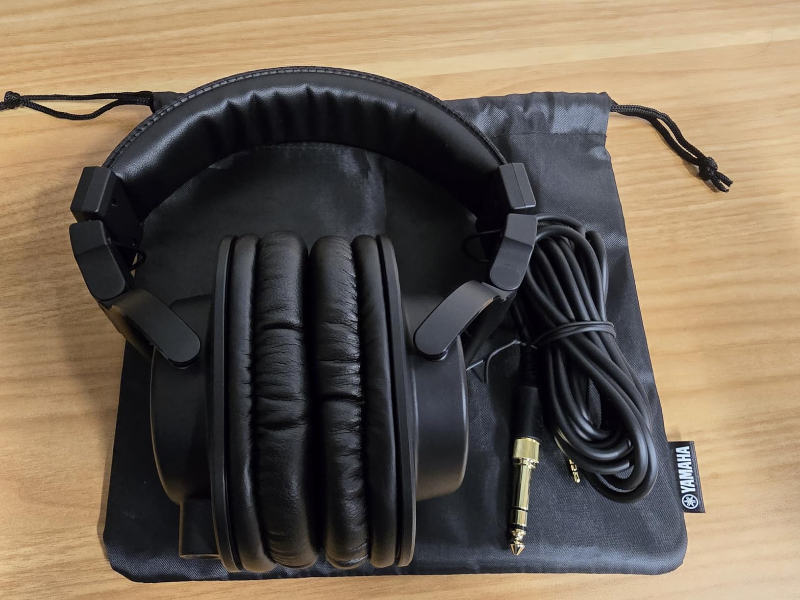 Yamaha HPH-MT5 Monitor Headphones, Black customer photo 2