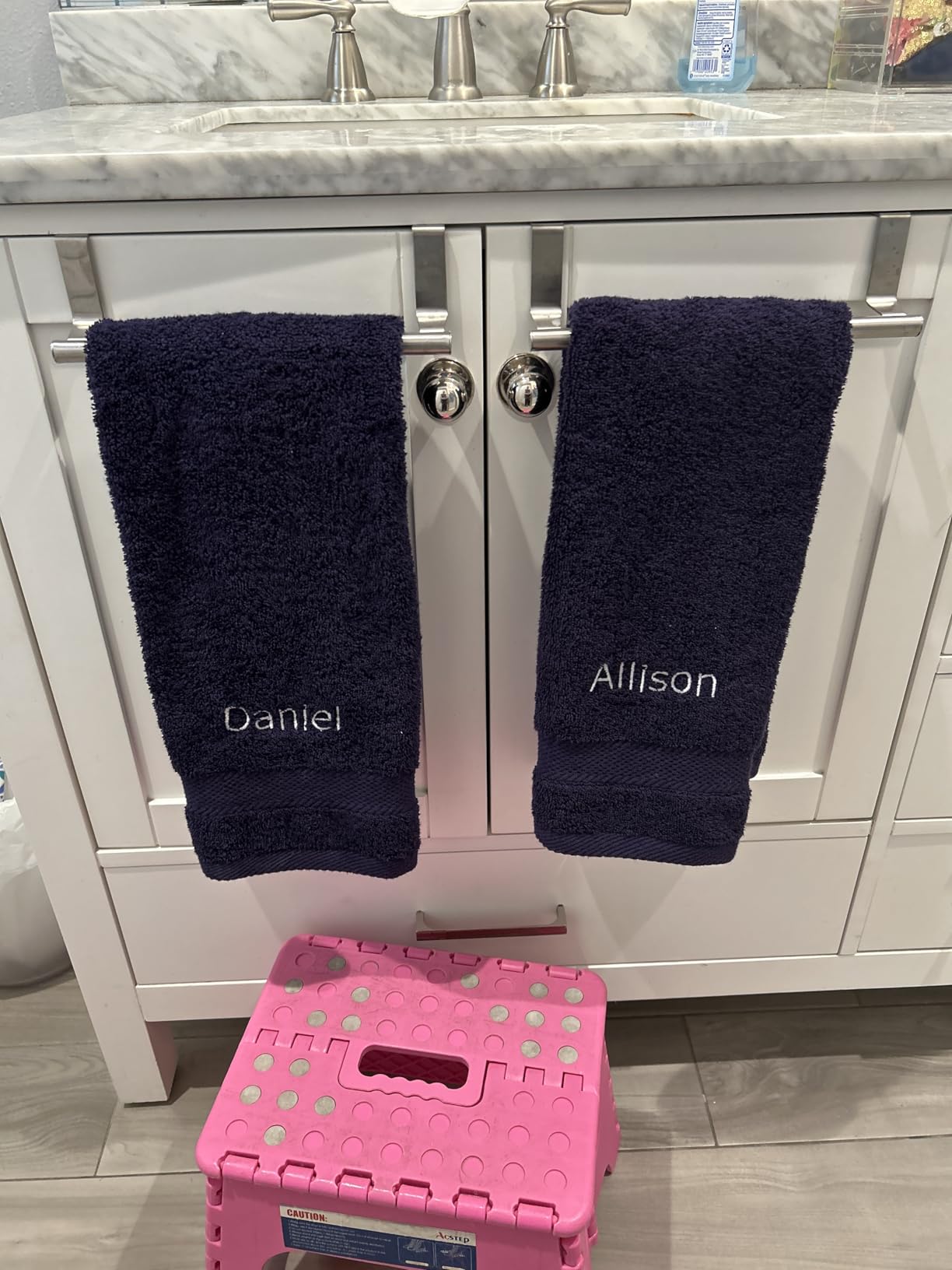 Stainless Steel Over Door Towel Rack Bar Holders for Universal Fit on Over Cabinet Cupboard Doors 2 Pack (Sliver) customer photo 1