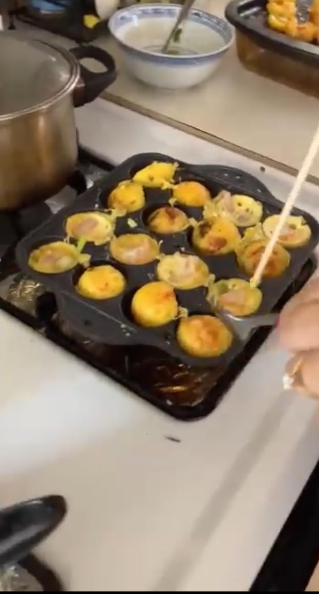 COOKKING - TAKOYAKI Nonstick Grill Pan/Cooking Plate, Made in Korea customer photo 2