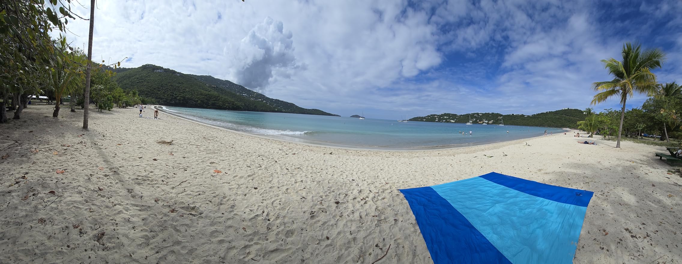 WEKAPO Beach Blanket Sandproof Waterproof, Extra Large Beach Mat, Oversized & Compact Sand Free, Quick Drying Beach Essentials for Vacation, Cruise, Picnic & Camping with Stakes customer photo 2