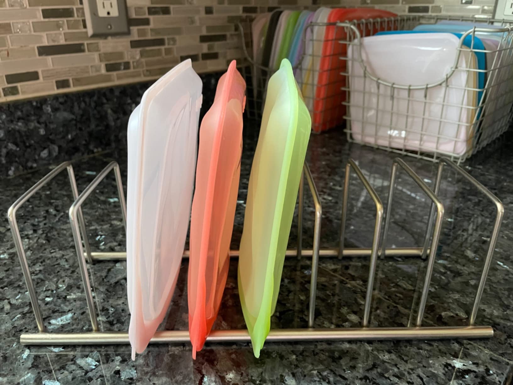 Stasher Silicone Reusable Food Storage Bag, Half Gallon Silicone Bag, Meal Prep, Reusable Freezer Bag, Microwave, Dishwasher, Oven Safe, Sous Vide, Eco Friendly, Food Storage Bag, 64 oz, Clear customer photo 2