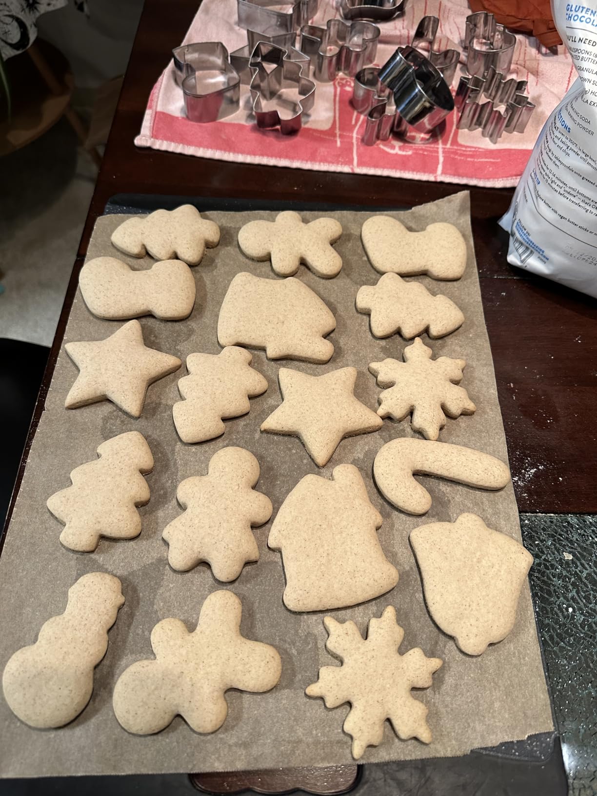 JOYIN 13 PCS Christmas Cookie Cutters in Stainless Steel with 3.5 plus Grip and a Rolling Pin for Xmas Holiday Party Baking Supplies, Snowflake, Gingerbread Cookies Mold and Baking Gift customer photo 2