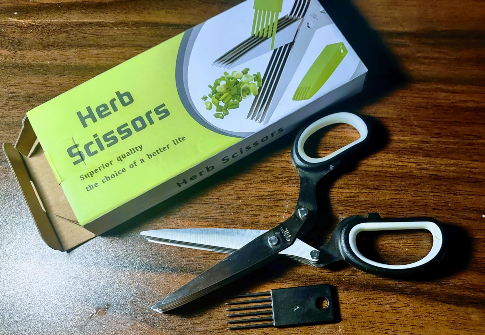 2025 Upgraded Herb Scissors, Effortless Herb Shears Cutter Tool with Sharp Stainless Steel Blades for Fresh Herbs, Must-Have Kitchen & Cooking Gadget, Green customer photo 1
