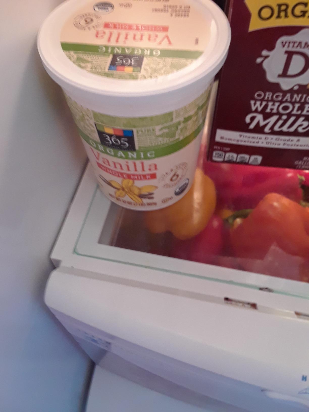 365 by Whole Foods Market, Organic Vanilla Whole Milk Yogurt, 32 oz customer photo 1