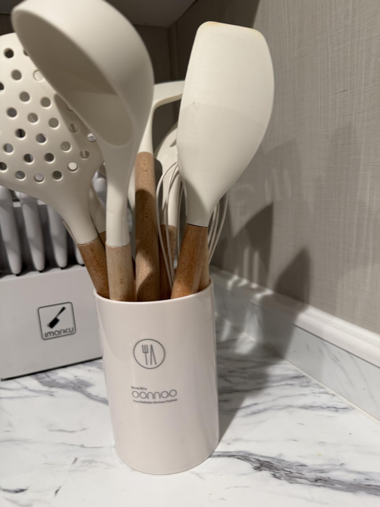 oannao Silicone Cooking Utensils Kitchen Utensil Set - 446F Heat Resistant Silicone Kitchen Utensils Set, Spatula, Turner Tongs, Spoon, Whisk, Kitchen Gadgets for Nonstick Cookware, BPA Free (Gray) customer photo 1