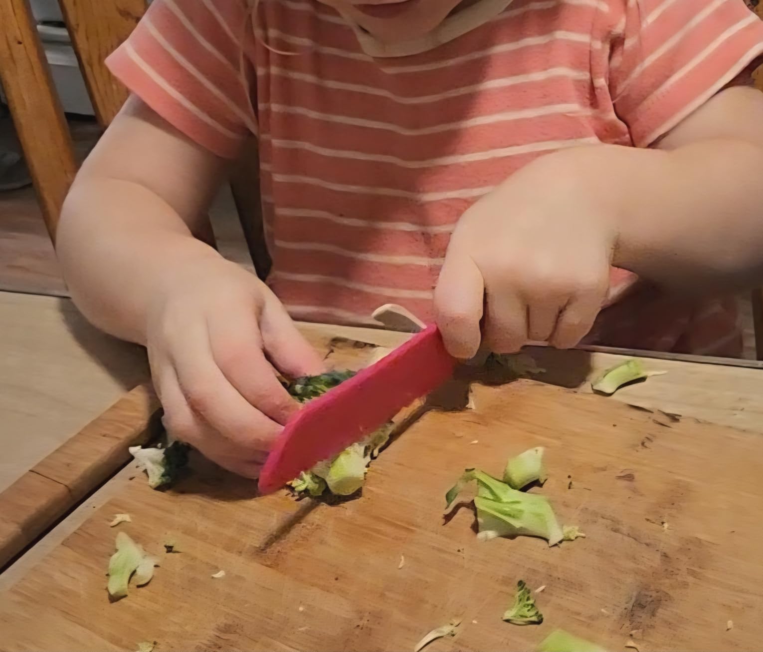 JOVITEC 8 Pcs Kid Cooking Kitchen Knife Set, Plastic Serrated Edges Children's Safe Chef Nylon Knives for Cutting Fruit Bread Cake Salad Lettuce Kids Cooking Supply(Multi Colors Square Knife) customer photo 1